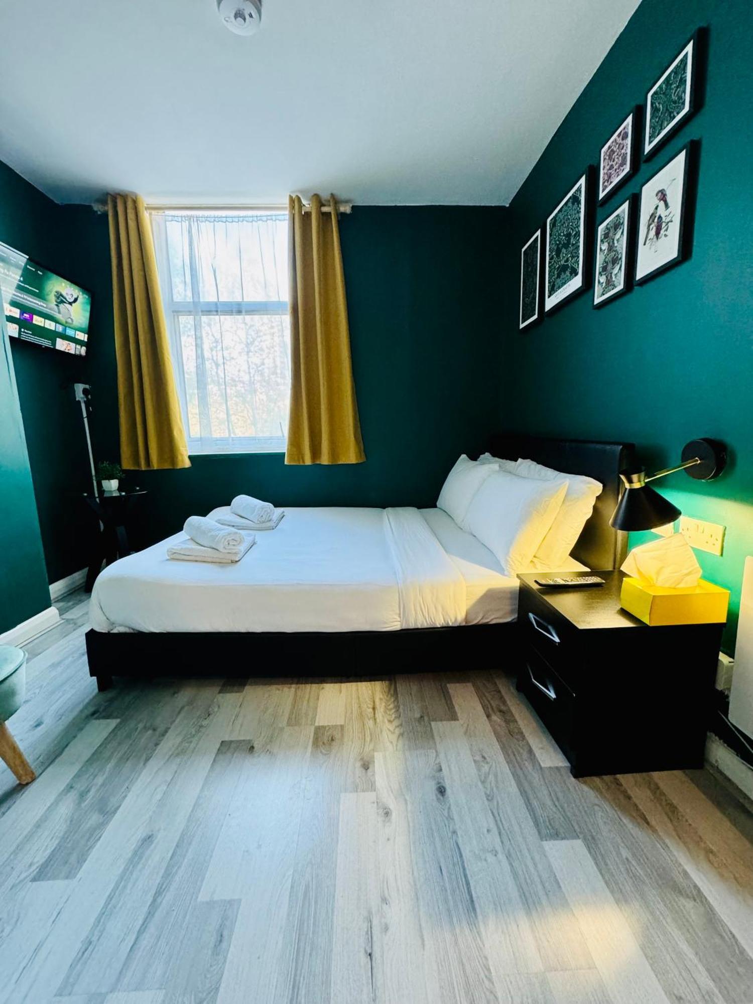 Unique Studio Flat In City 1110 Apartment