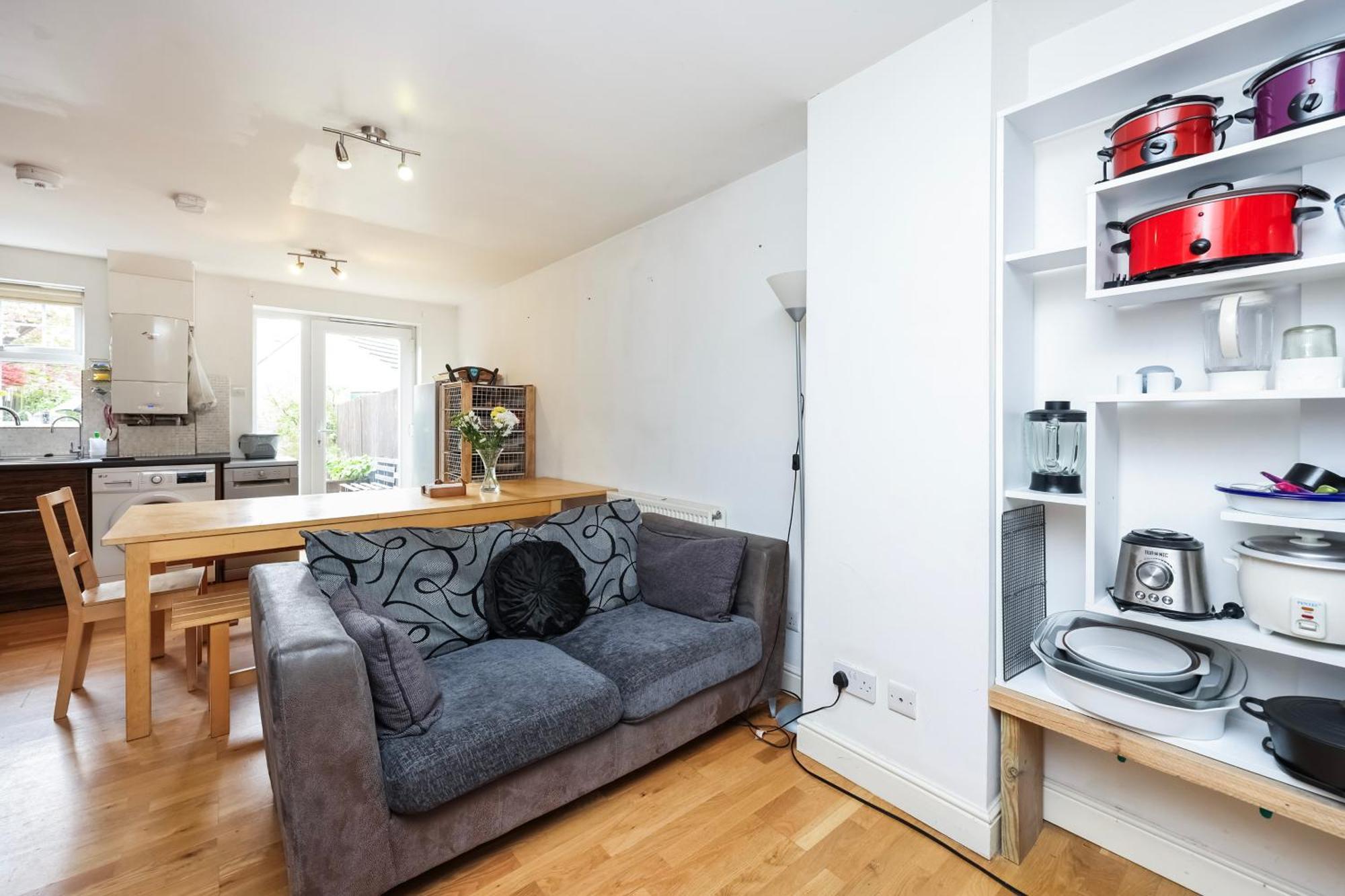 Lovely One Bedroom Ensuite London