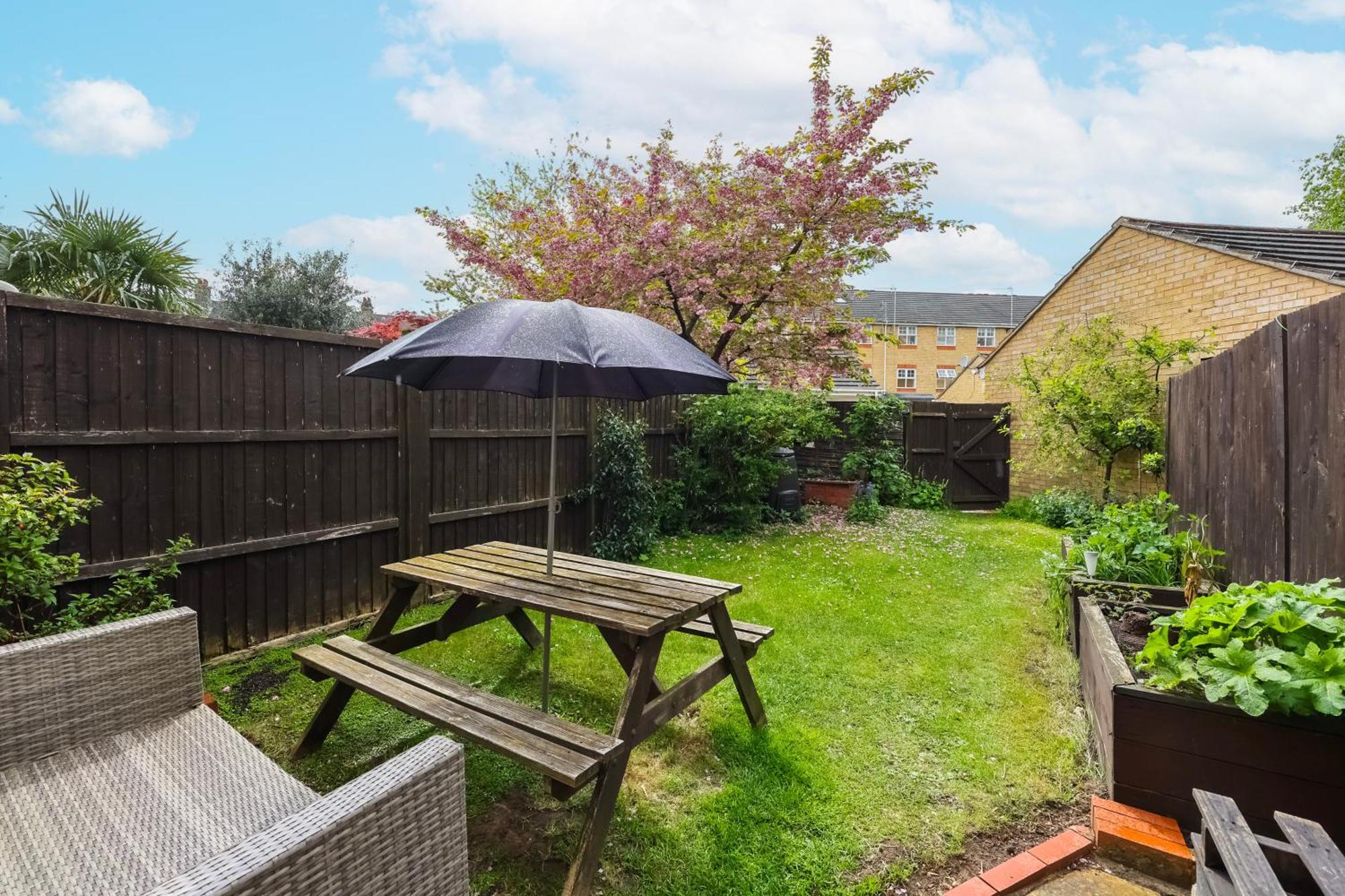 Double Rm And Ensuite In Clapham Apartment