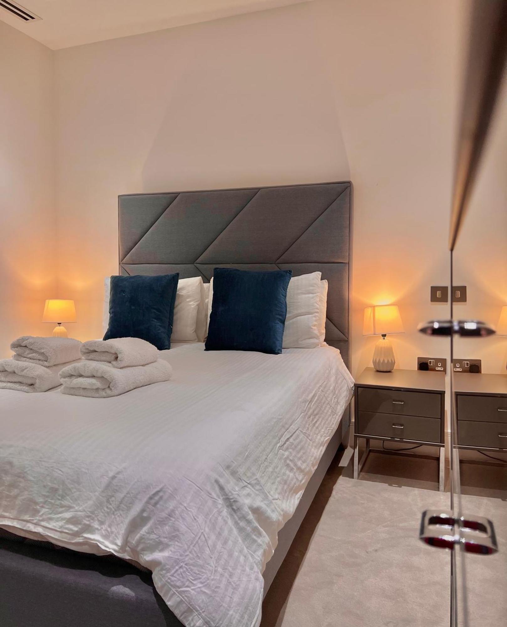 Luxury 2 Bedroom In Old Street, Apartamento Londres