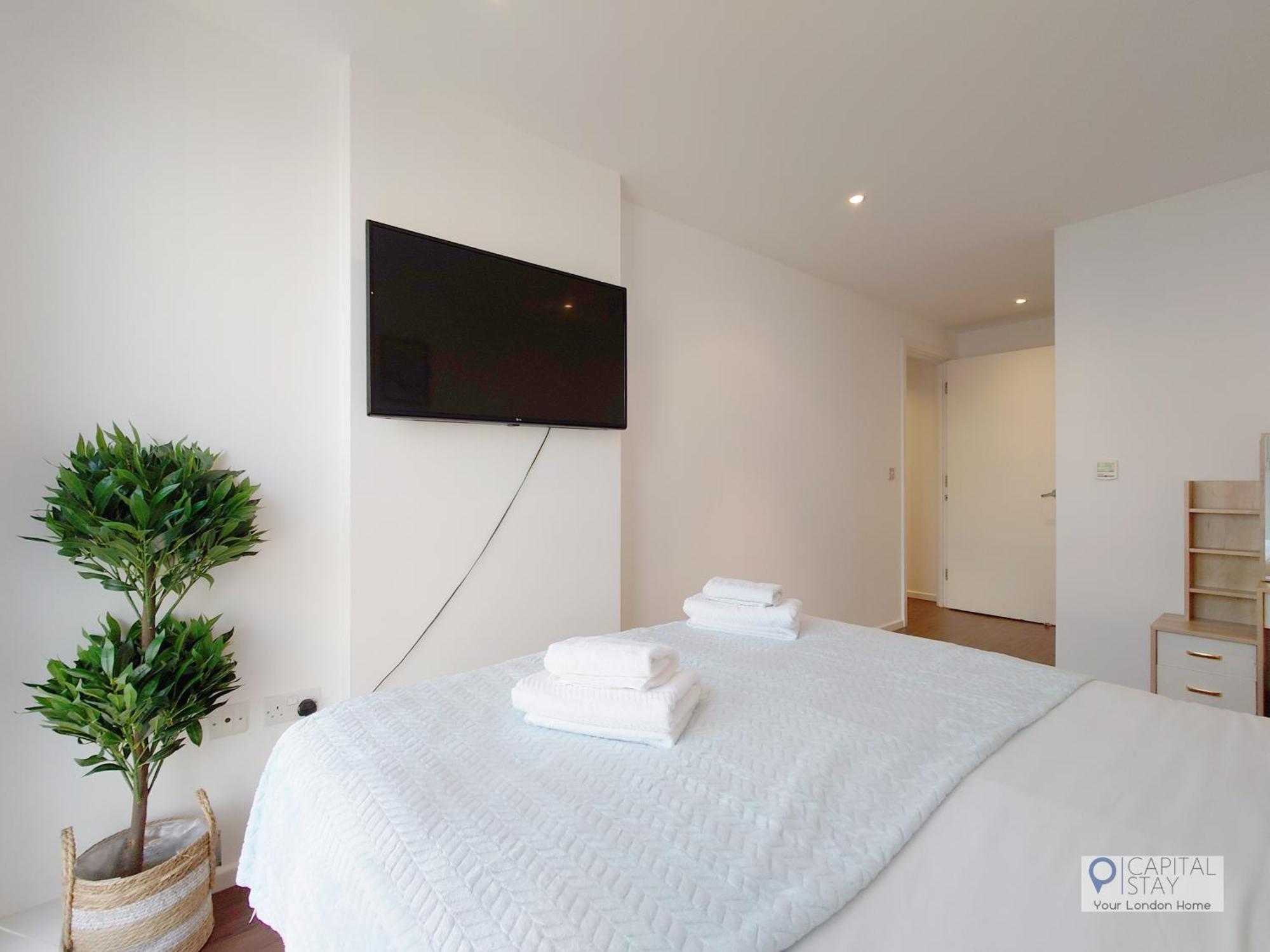 Apartment Deluxe Two Bed By Excel & O2 *