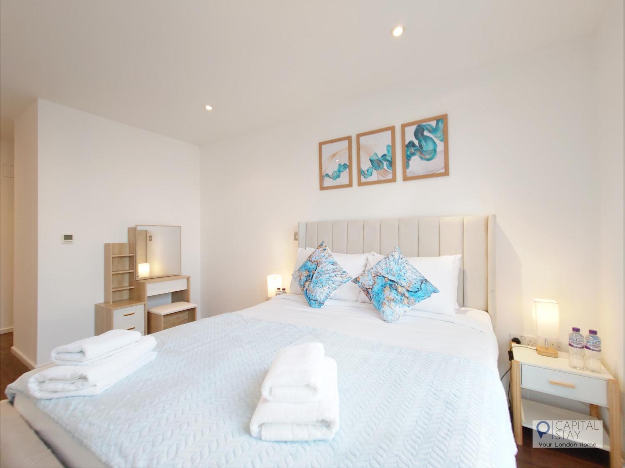 Deluxe Two Bed By Excel & O2 Londres