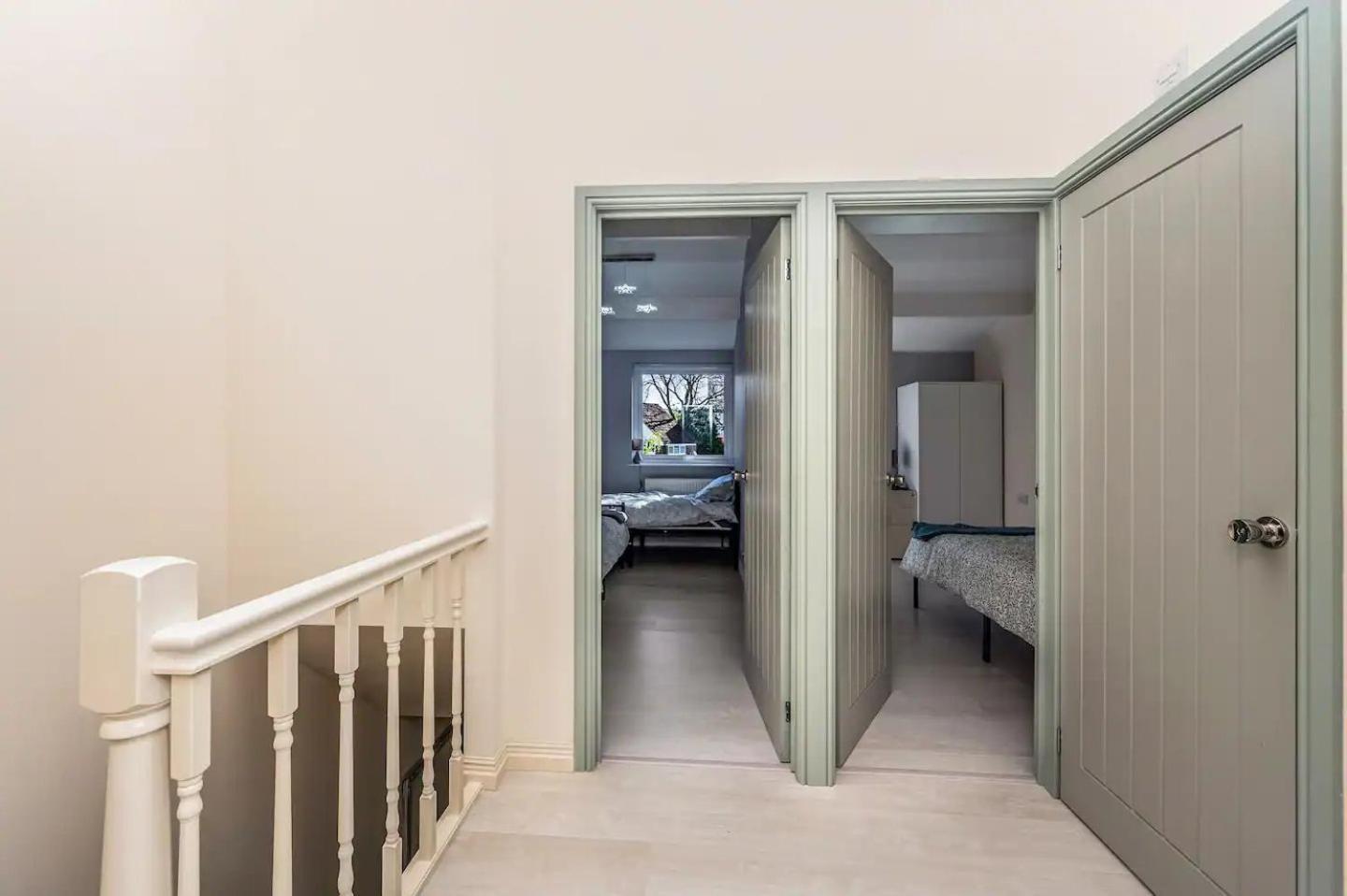 Pass The Keys Stylish Gardenten Mins To Holiday home London
