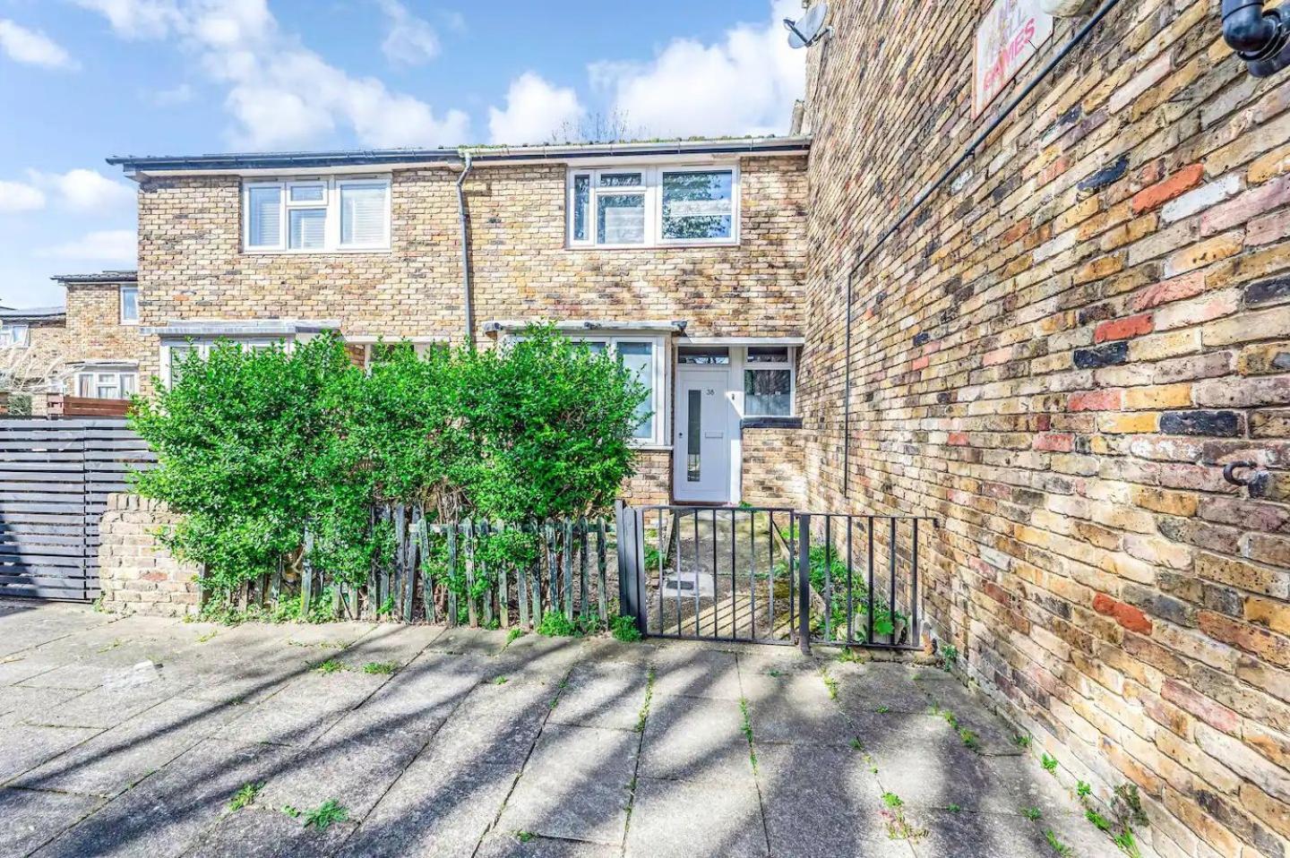 Holiday home Pass The Keys Stylish Gardenten Mins To *