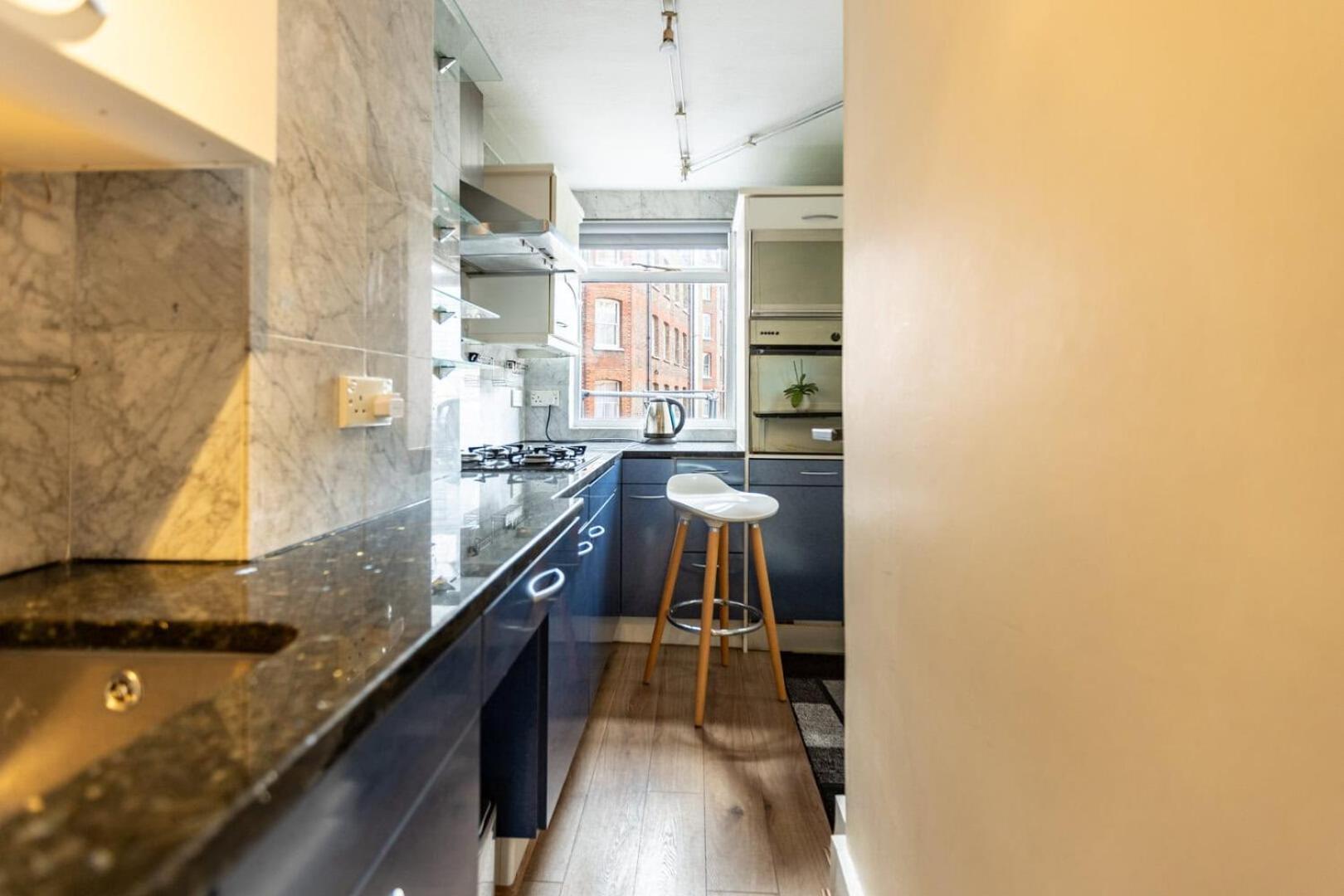 Westminster Charm With Roof Terrace * London
