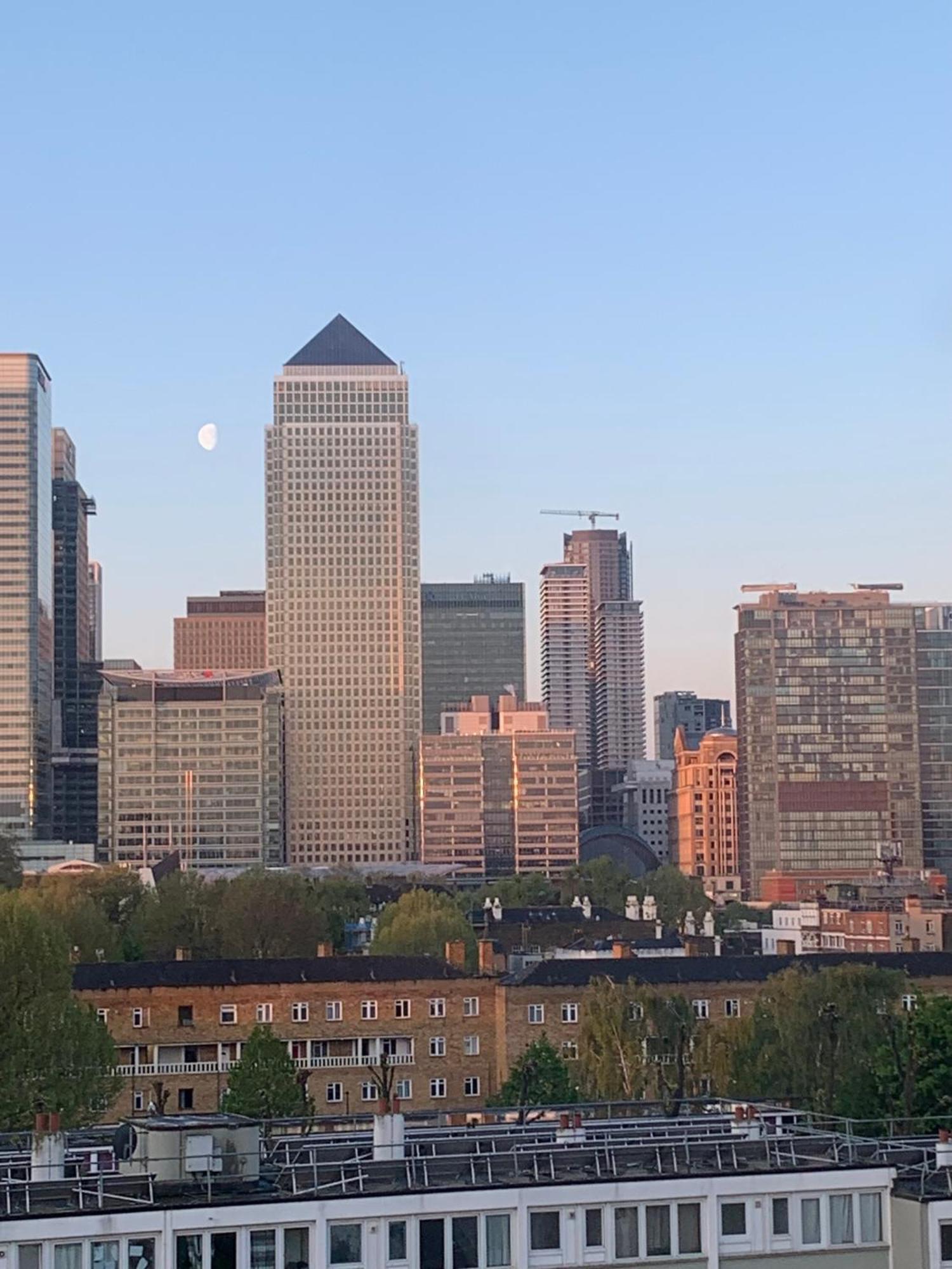 Poplar - Sleep 4-5 - Ideal For Business Travellers & Contractors - Near Canary Wharf And Dlr Station - Parking Tickets Available On Request * Londres
