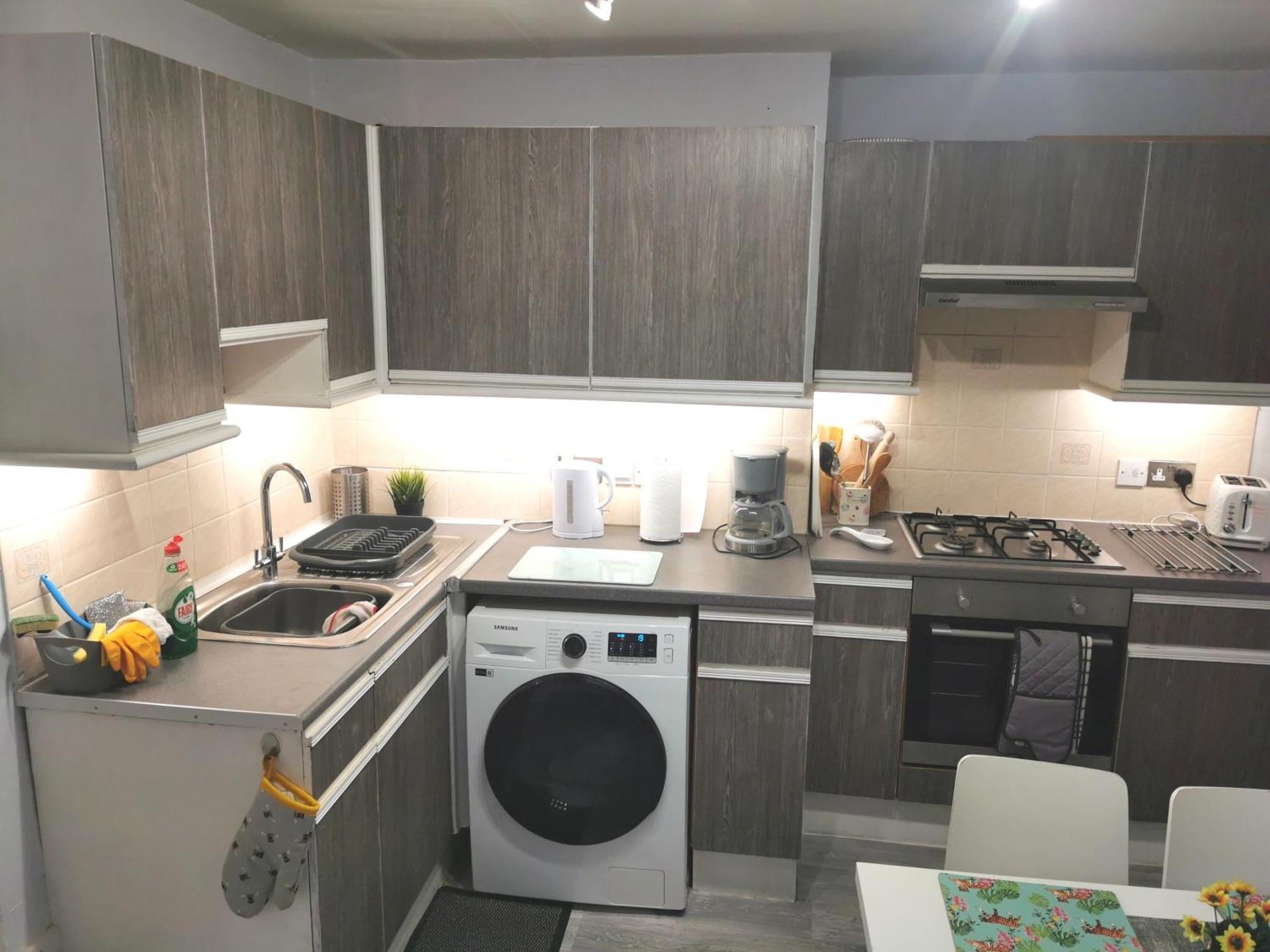 1-bed Victorian Gf In Apartment