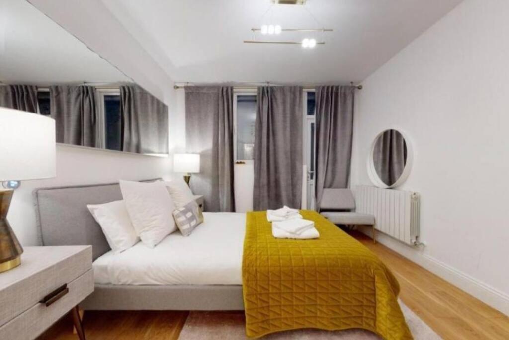 Stunning Hyde Park Home, Ground Floor Maisonette, Duplex, Near Tube Metro Stations * London