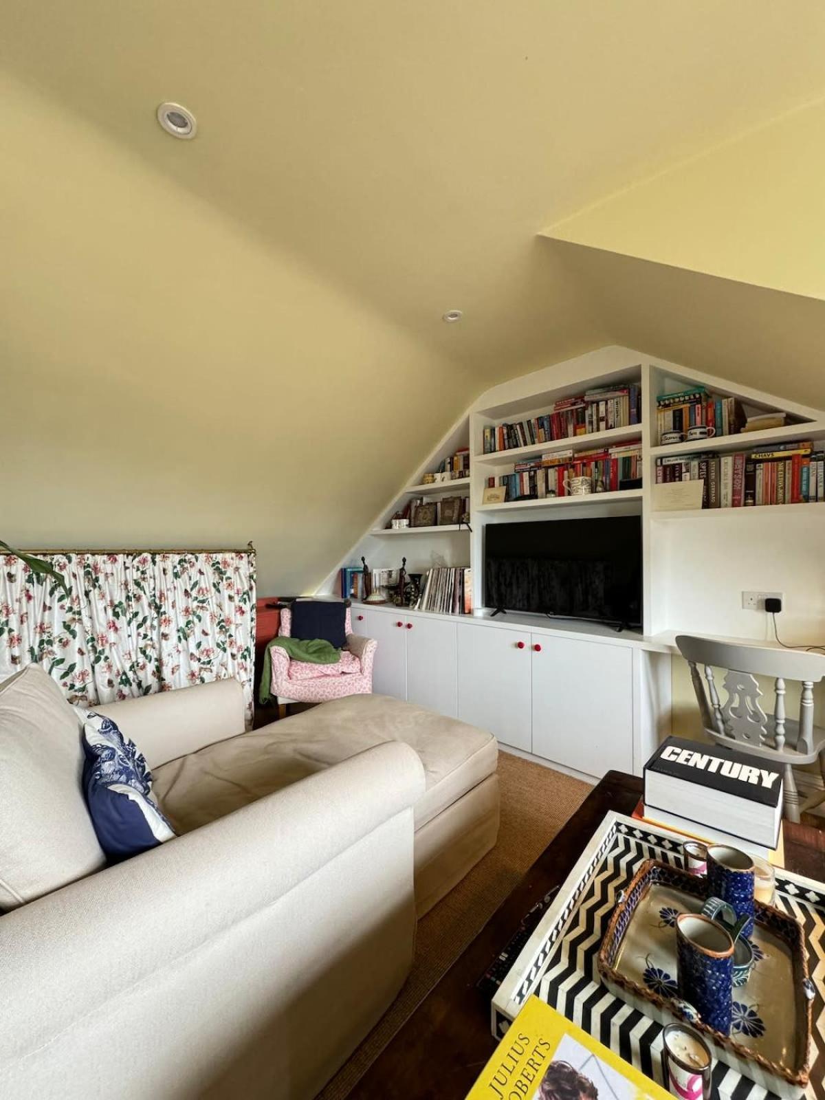 Homely Flat Wterrace 3 Mins To Battersea Park Apartment