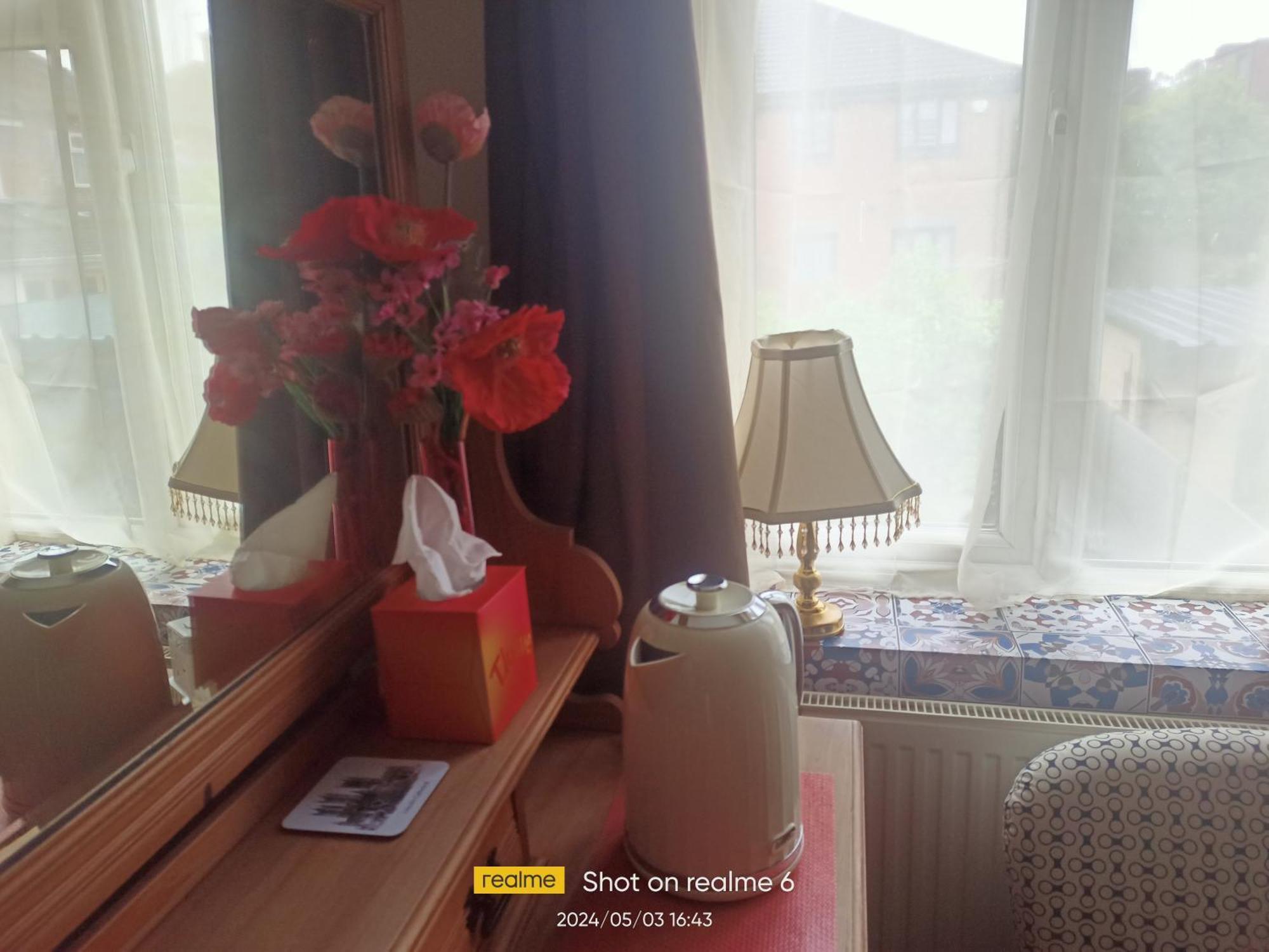 Goldy's Place In E17 Room2 Homestay