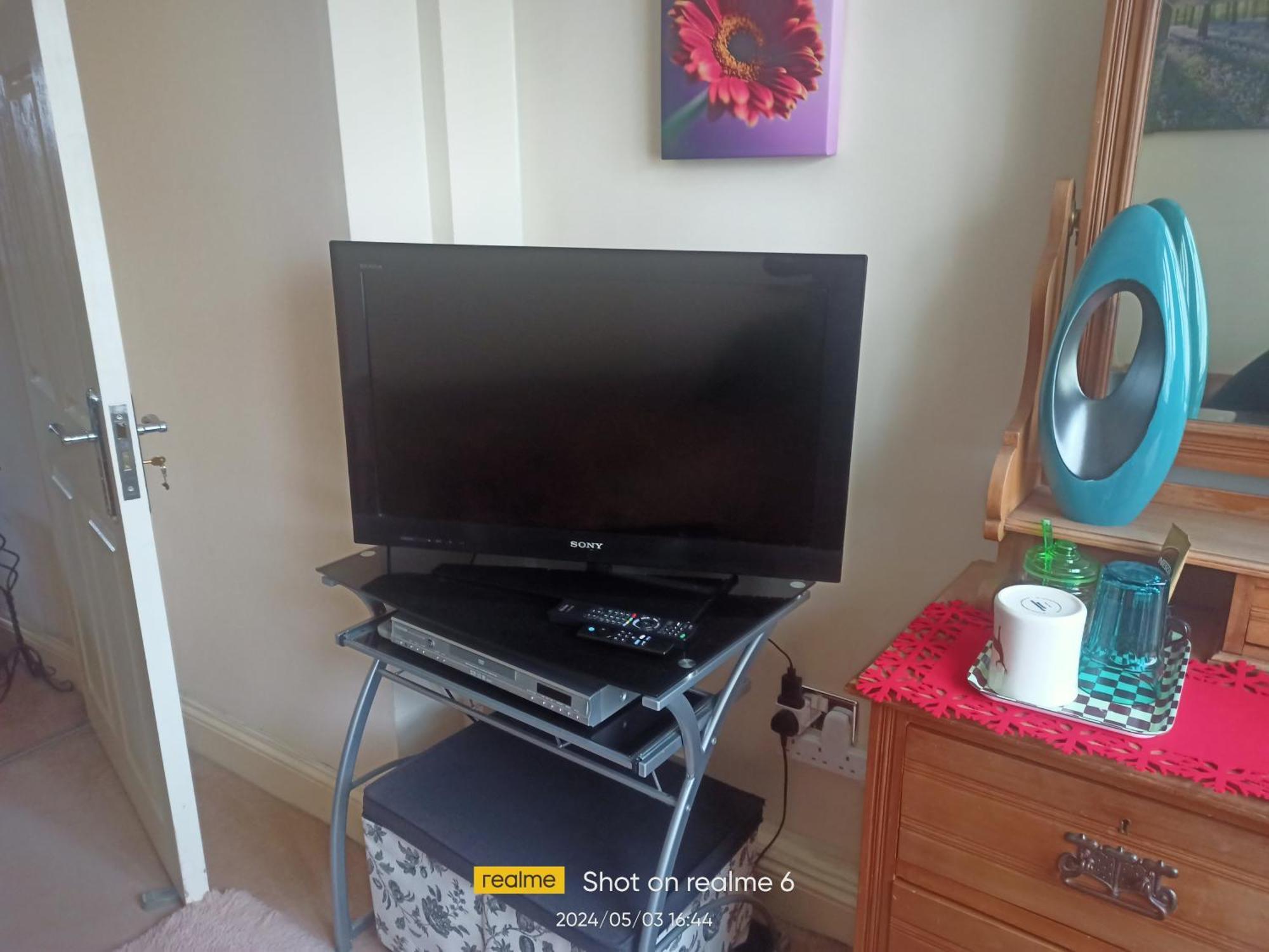 Goldy's Place In E17 Room2 Homestay