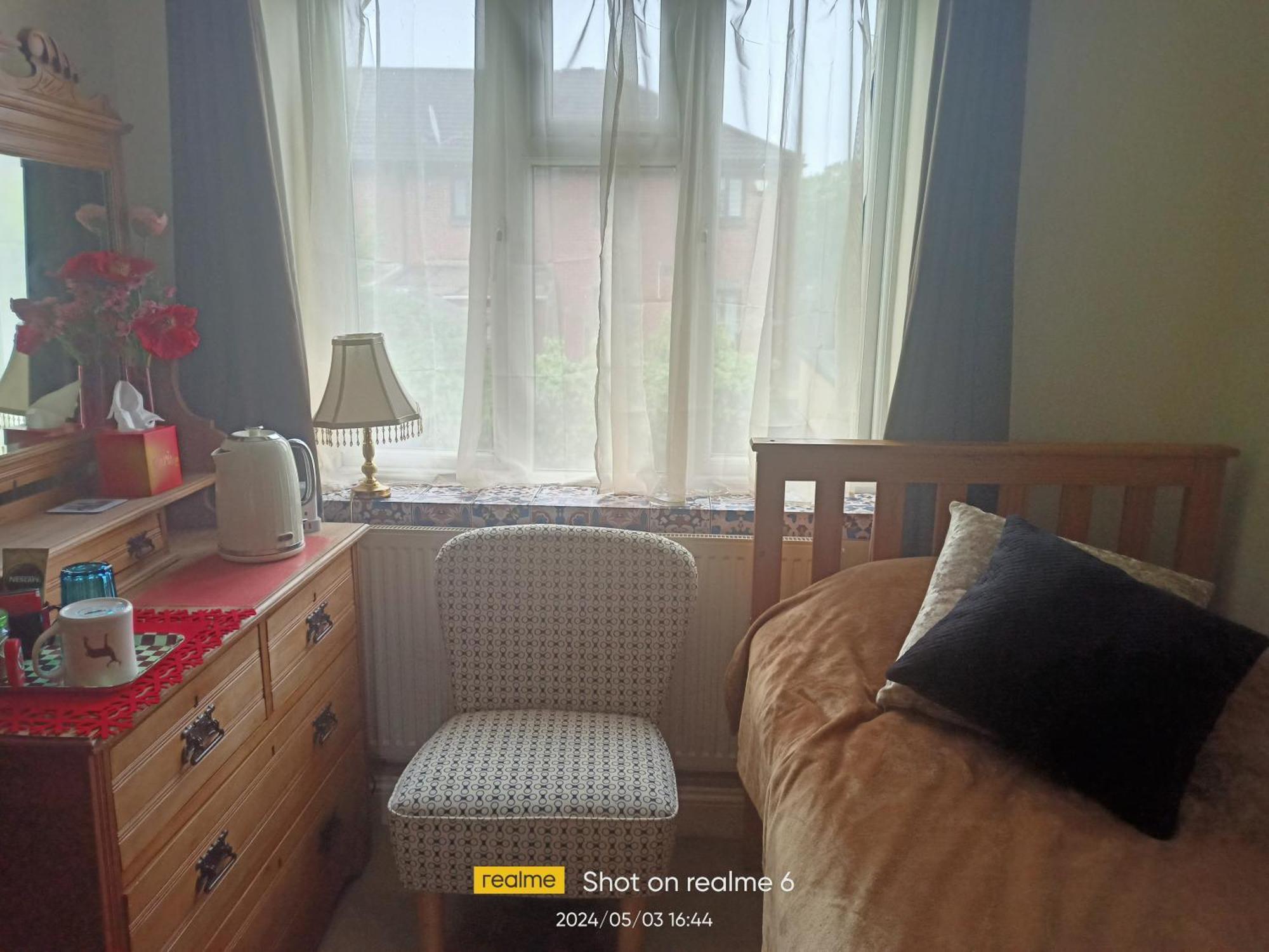 Goldy's Place In E17 Room2 Homestay *