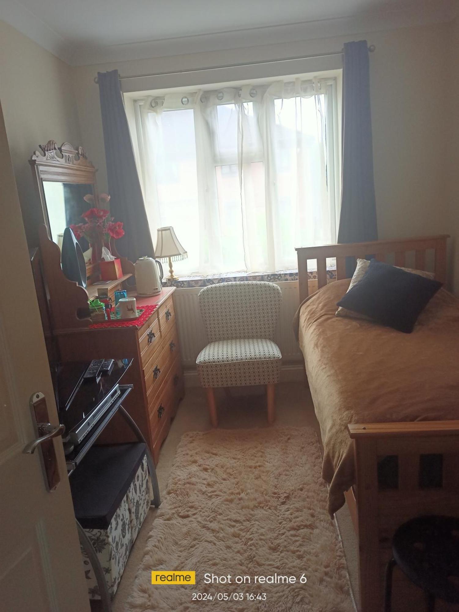 Goldy's Place In E17 Room2 Homestay
