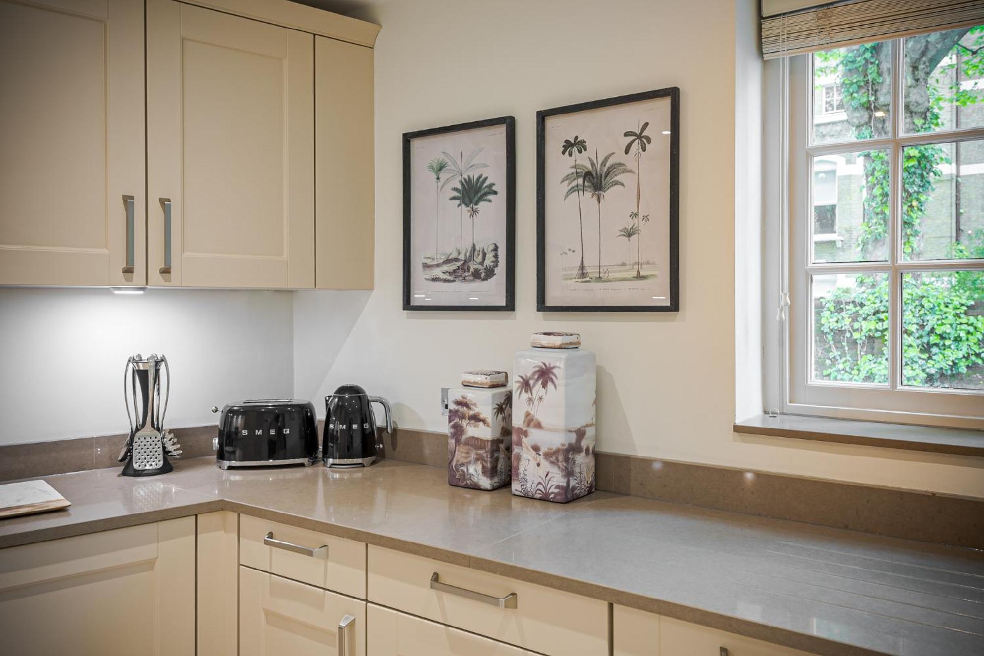 Modern 3 Bedroom Luxury House With Garage In Apartamento *
