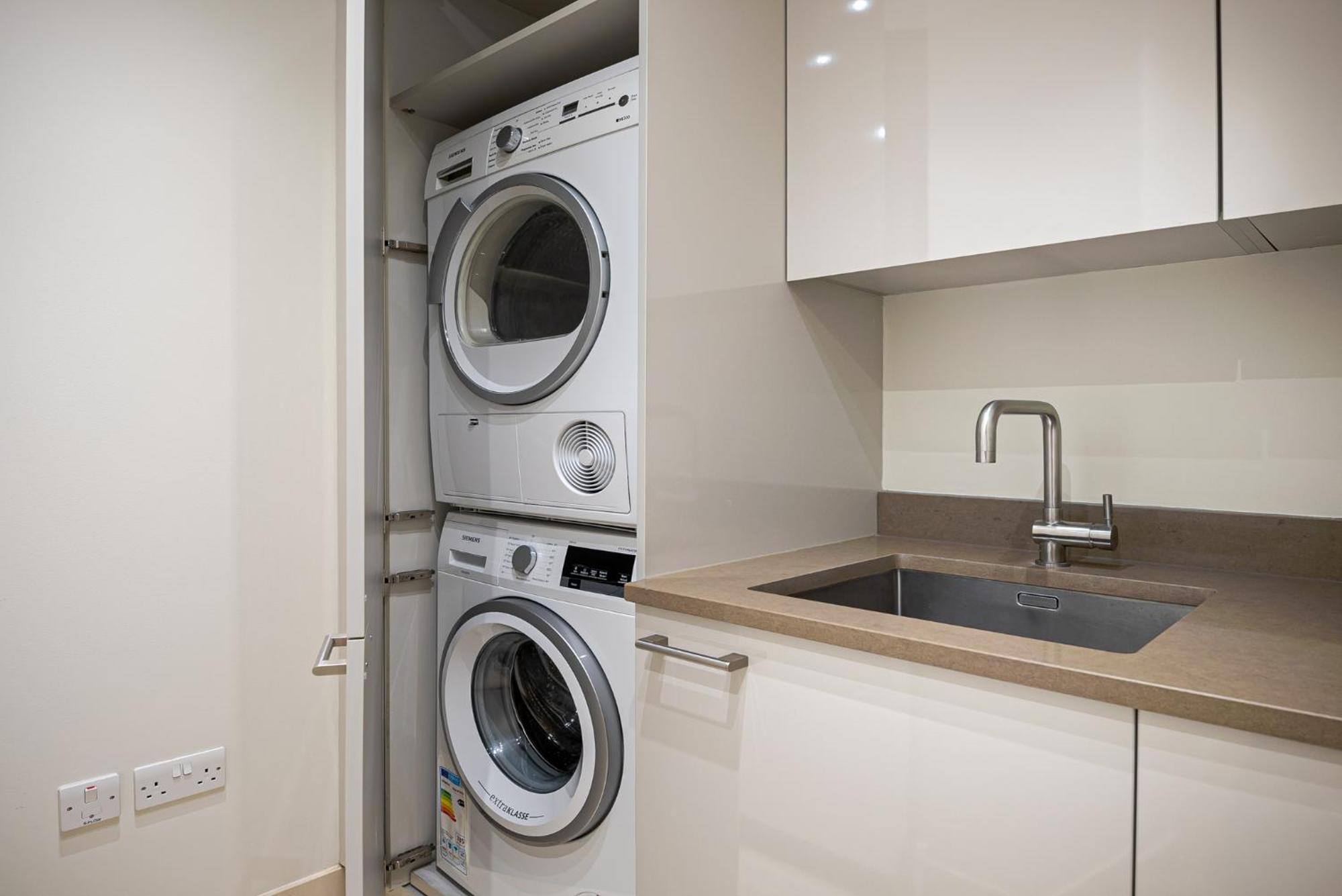 Apartamento Modern 3 Bedroom Luxury House With Garage In *
