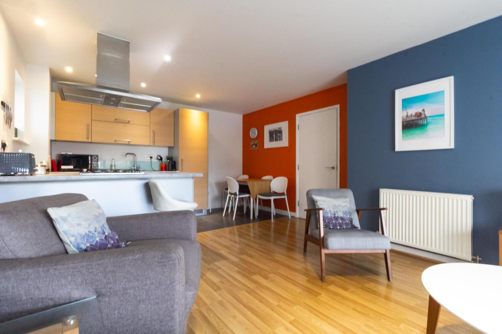 Spacious Central Family Apartment *