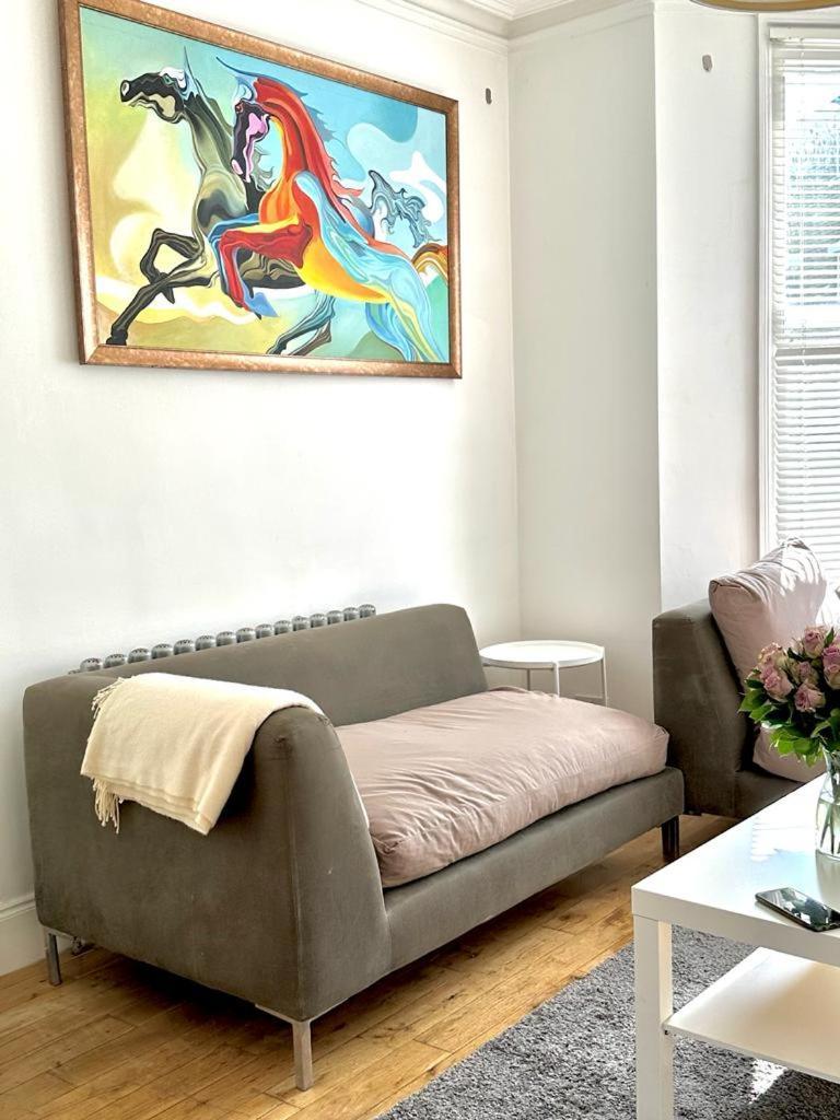 Spacious City Eye, Westminster, Big Ben, Vauxhall Station Apartment *