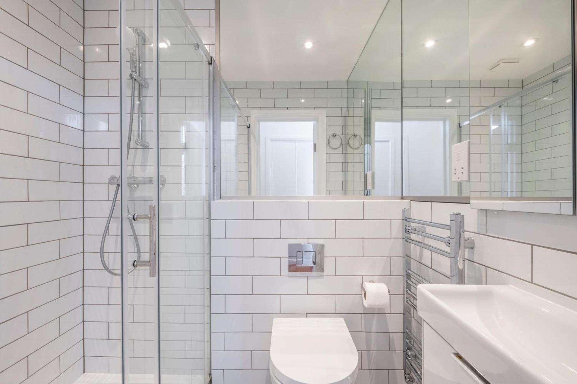 Spacious City Eye, Westminster, Big Ben, Vauxhall Station Apartment *