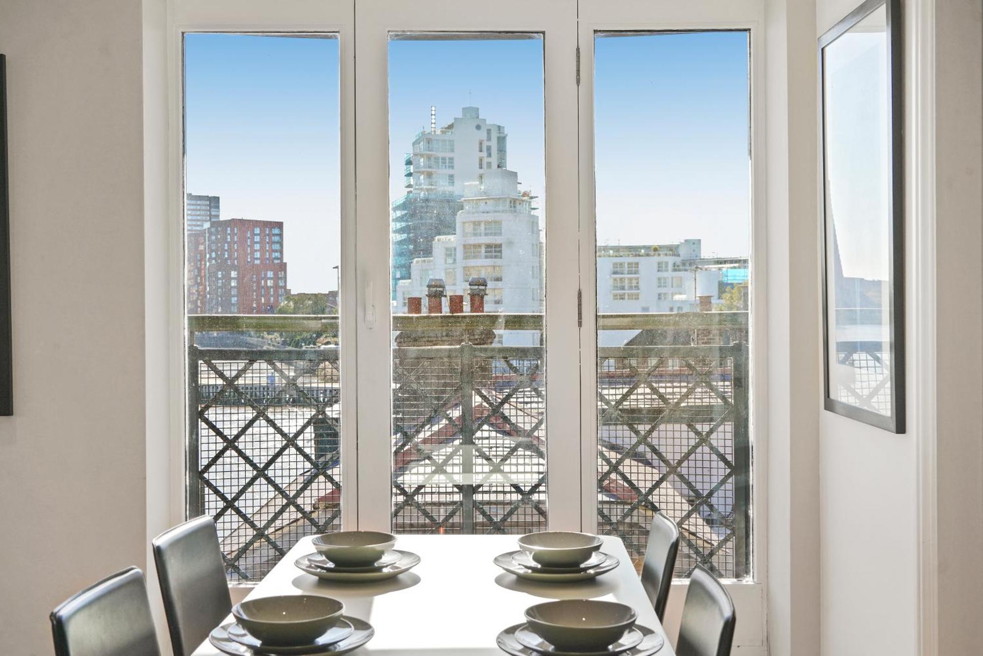 Monthly Stays! 2 Bedroom Short Term & Flexible Renting Canary Wharf With Free Parking Apartment *
