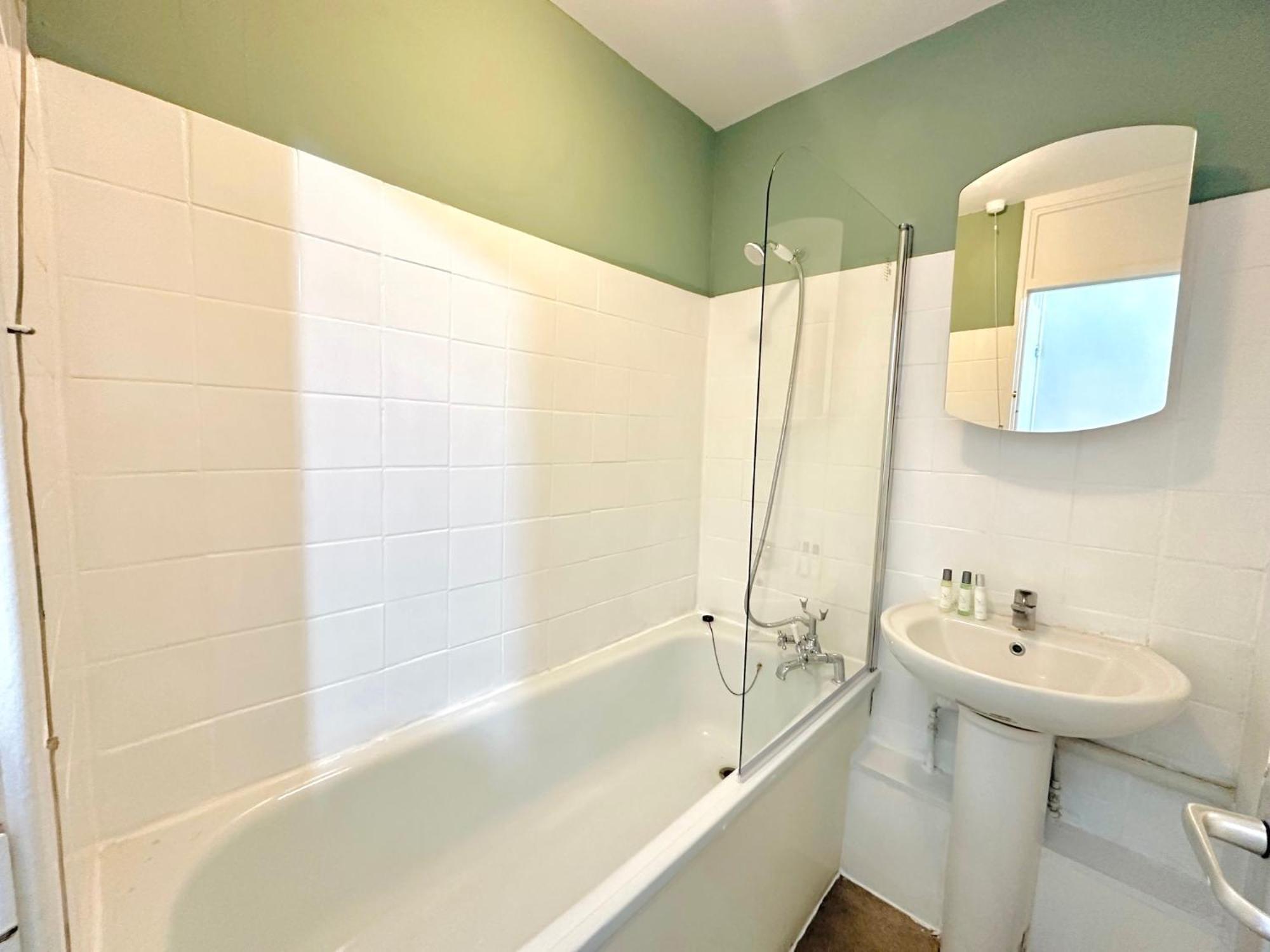 K Paddington 3 Bedroom Renovated Recently *