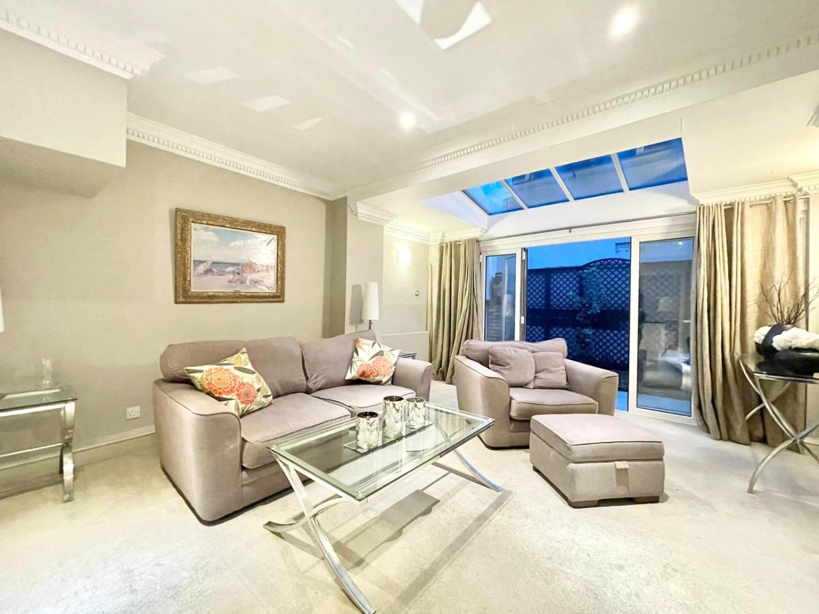 Apartment Mayfair 2 Bedroom With Large Private Terrace London
