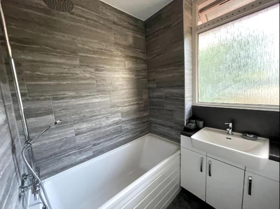 Apartamento Spacious 2 Bedroom In Hoxton *