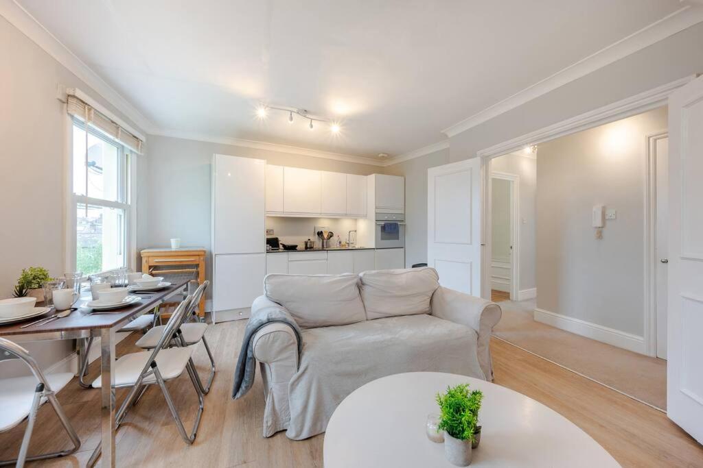 Cosy 2 Bed In Kensington Olympia Apartamento Londres