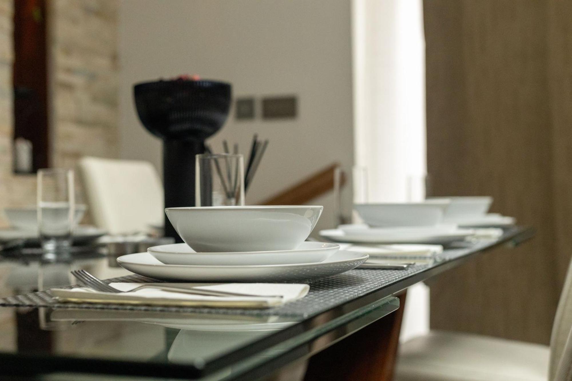 4 Bedroom House In Chiswick- Elegance & Serenity Apartamento *