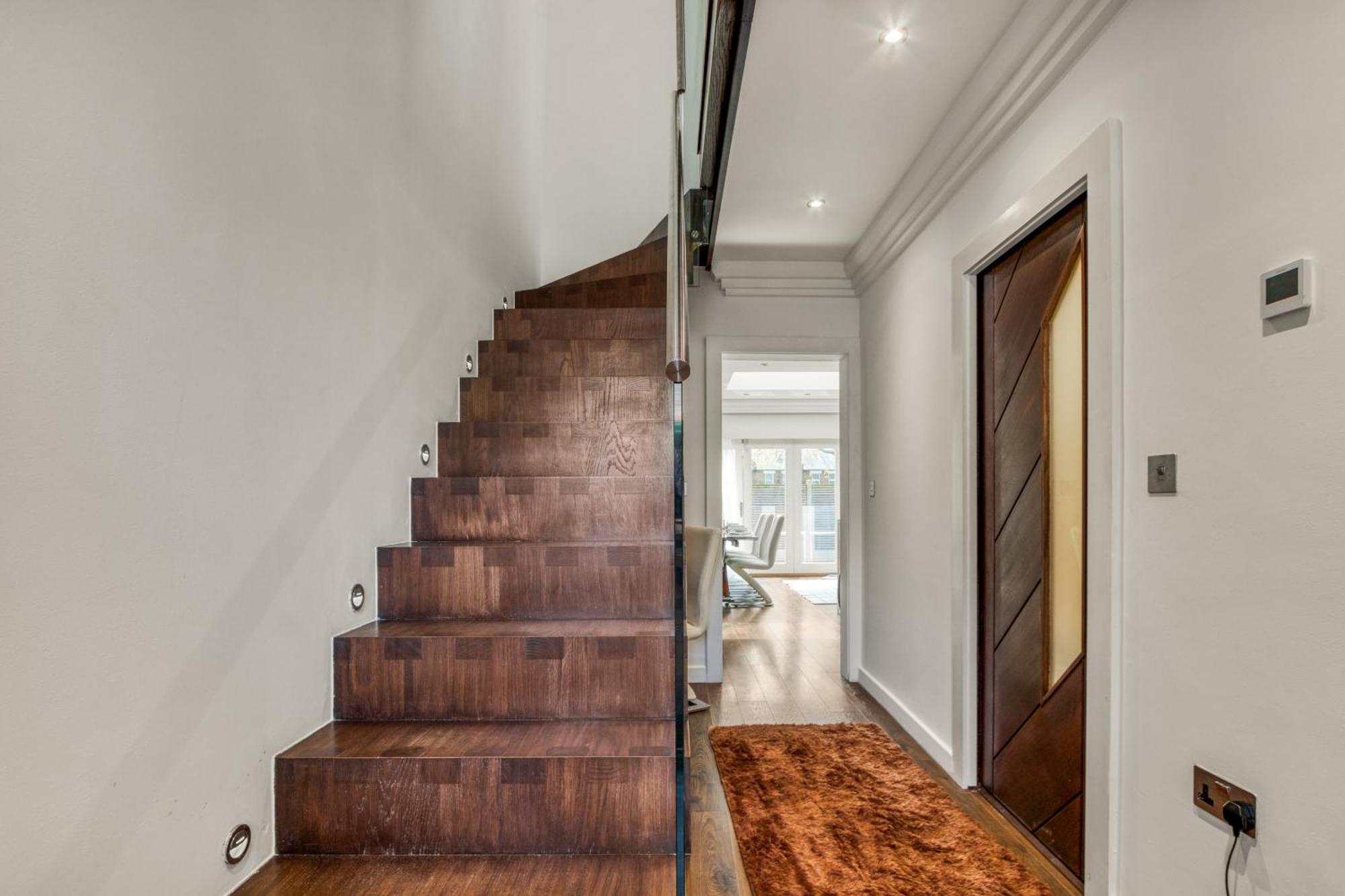 4 Bedroom House In Chiswick- Elegance & Serenity Apartamento