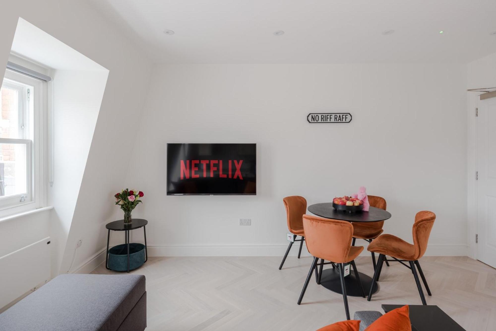 Apartment Soul In The - Fitzrovia - By Frankie Says London