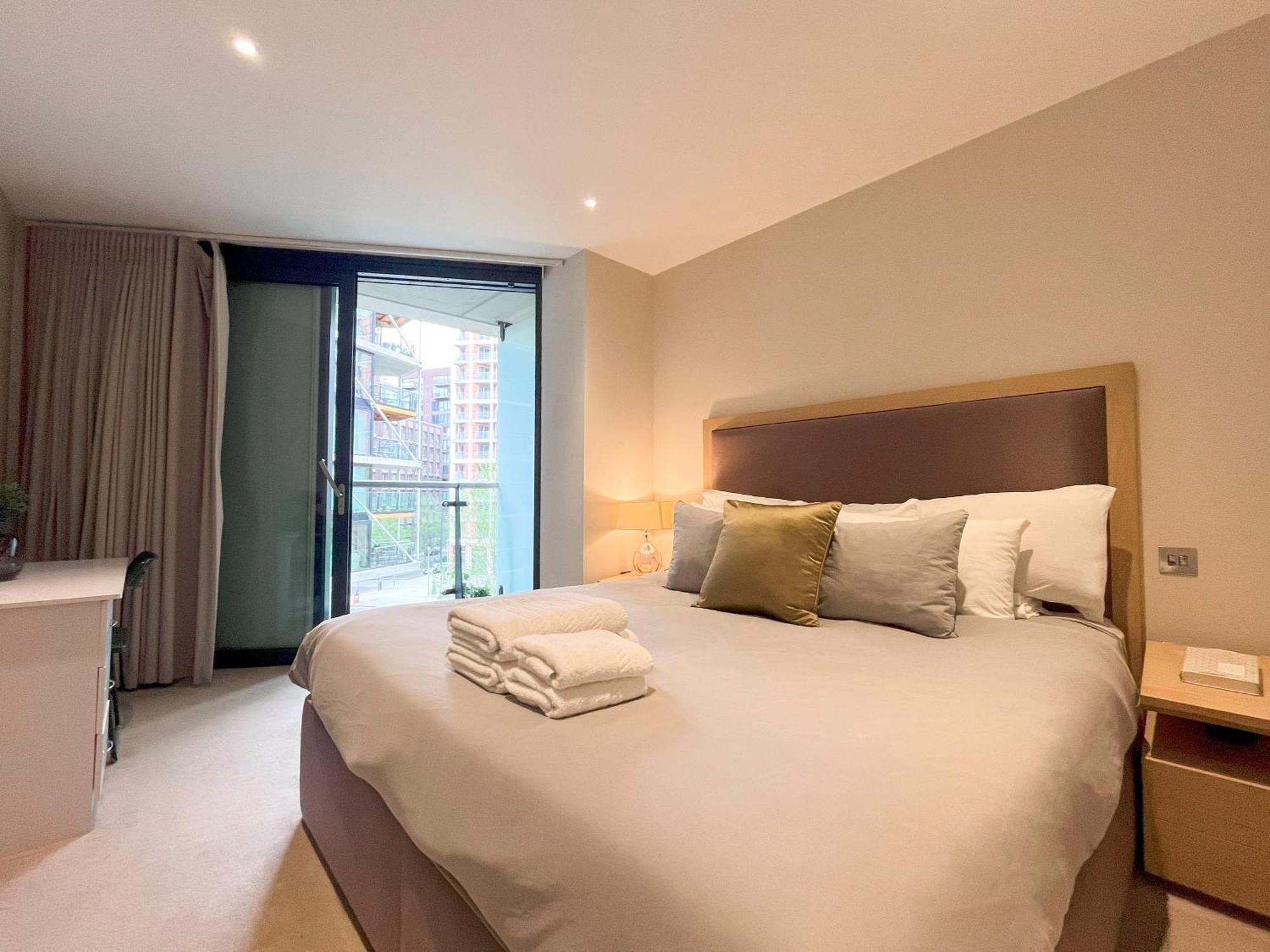 Apartment Riverside Oasis Walk To Battersea Power Station *