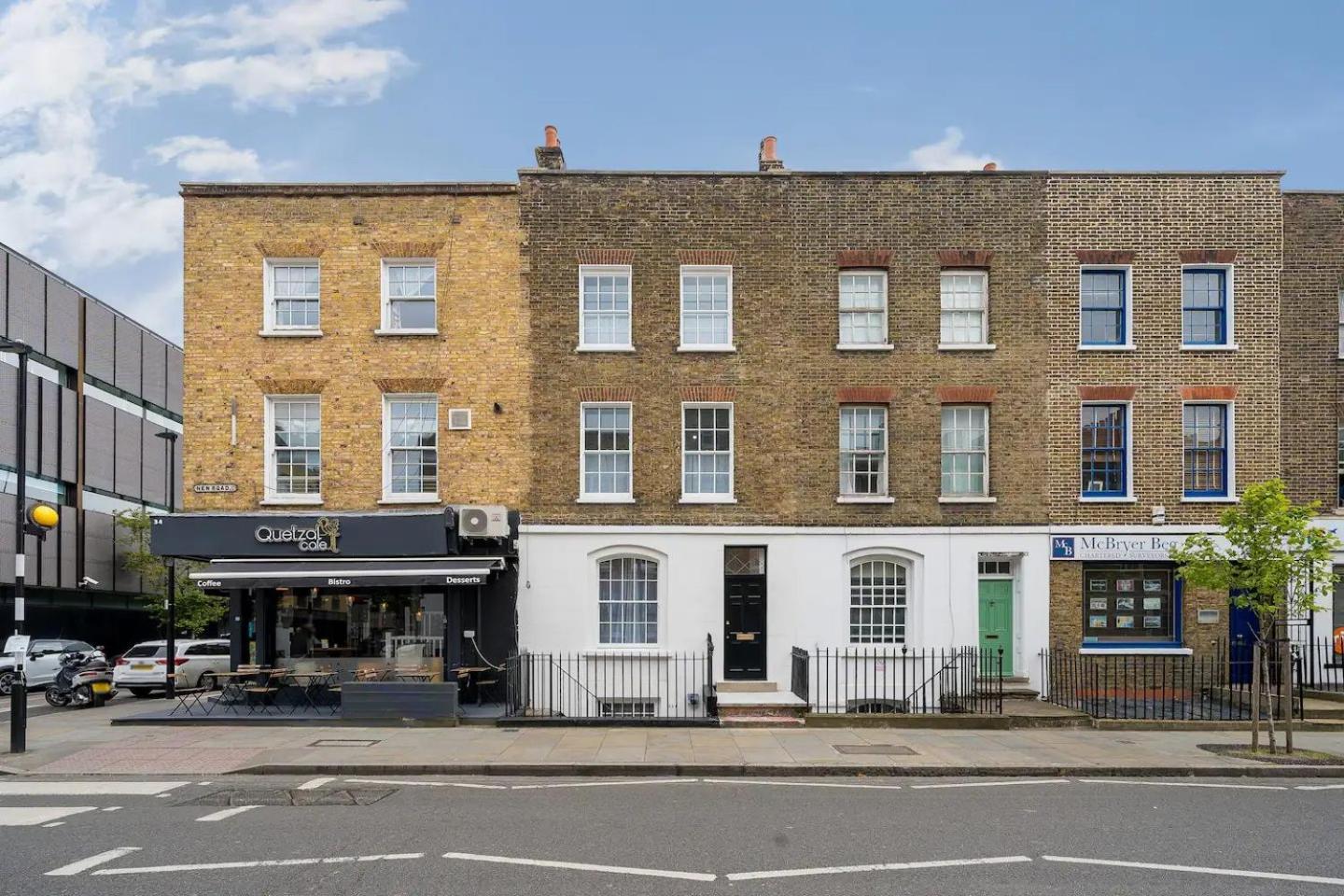Apartment Pass The Keys Stylish Flat With Courtyard *
