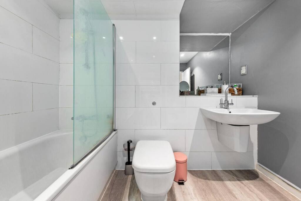 3 Bdr Flat In Mayfair Haymarket Central Hy4 *