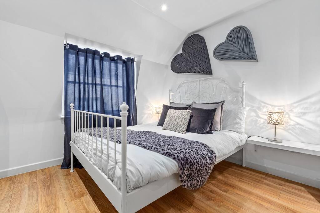 Apartment 3 Bdr Flat In Mayfair Haymarket Central Hy4 *