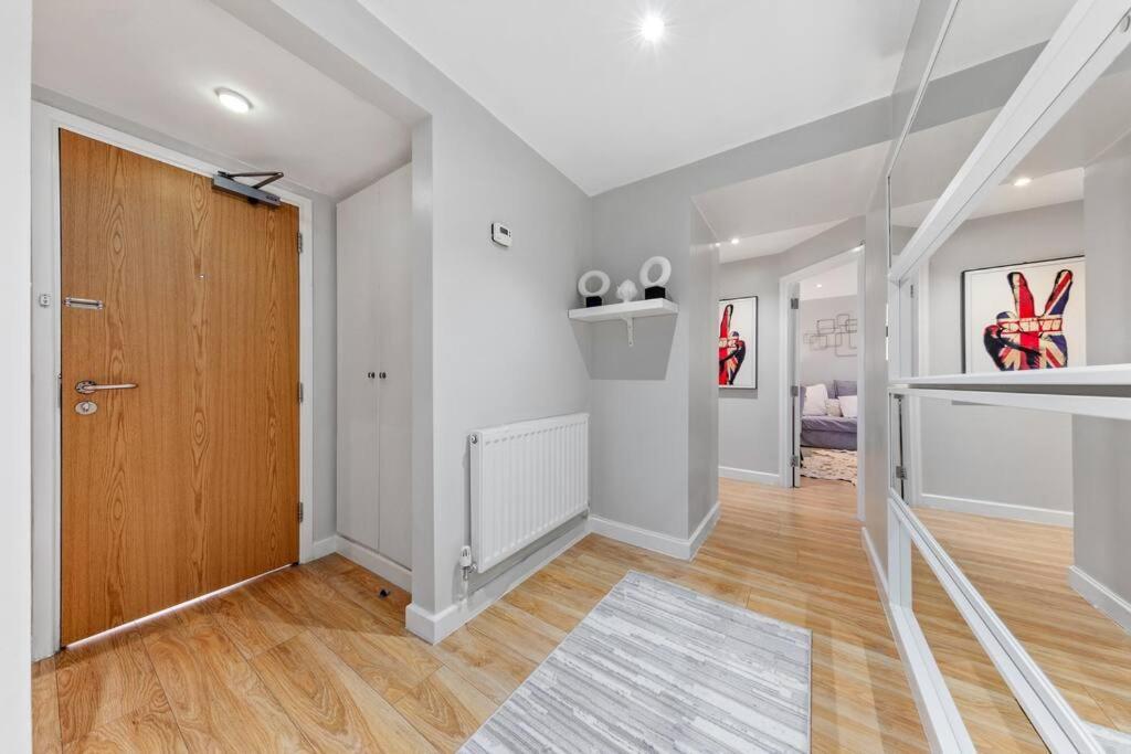 3 Bdr Flat In Mayfair Haymarket Central Hy4 * London