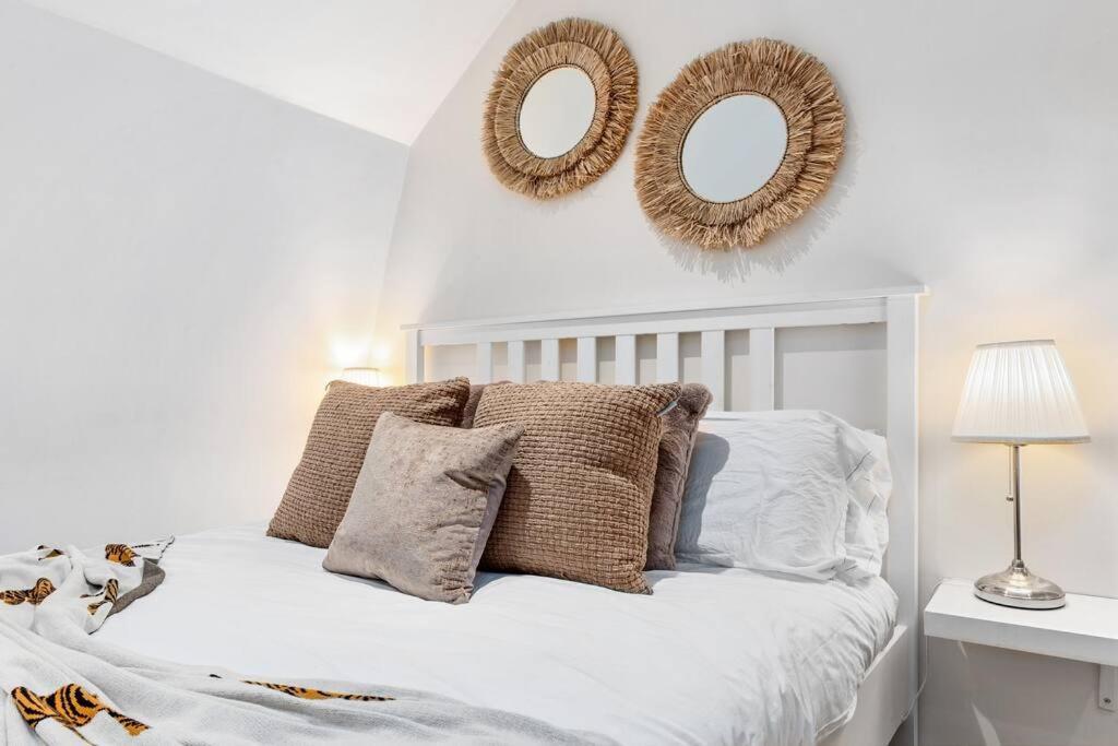 3 Bdr Flat In Mayfair Haymarket Central Hy4 London
