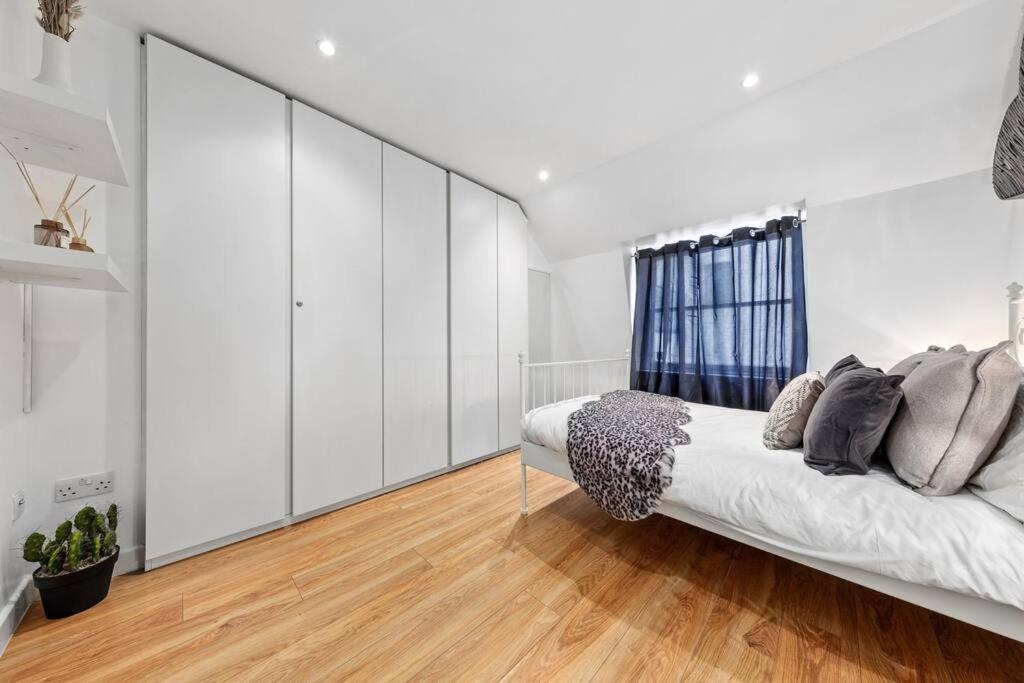3 Bdr Flat In Mayfair Haymarket Central Hy4 Apartment