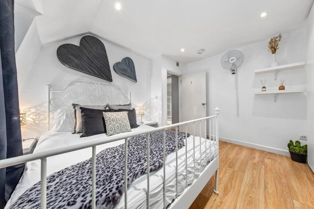 3 Bdr Flat In Mayfair Haymarket Central Hy4 Apartment *