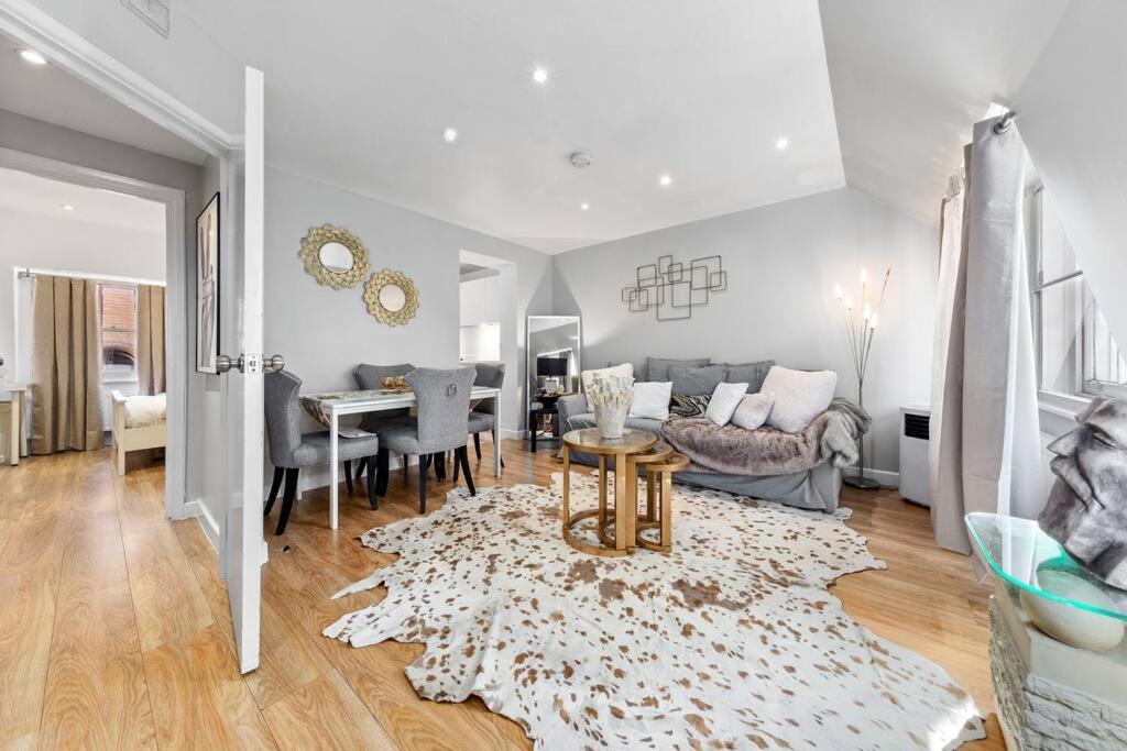 3 Bdr Flat In Mayfair Haymarket Central Hy4