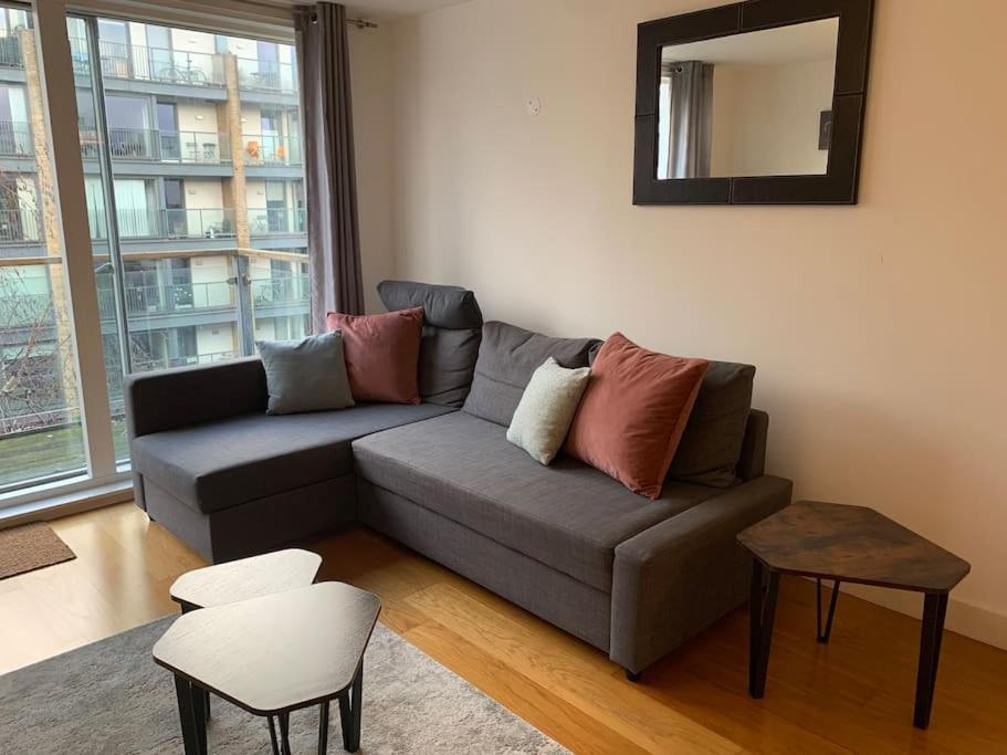 2 Bed Apt, Hoxton, Canal Views *