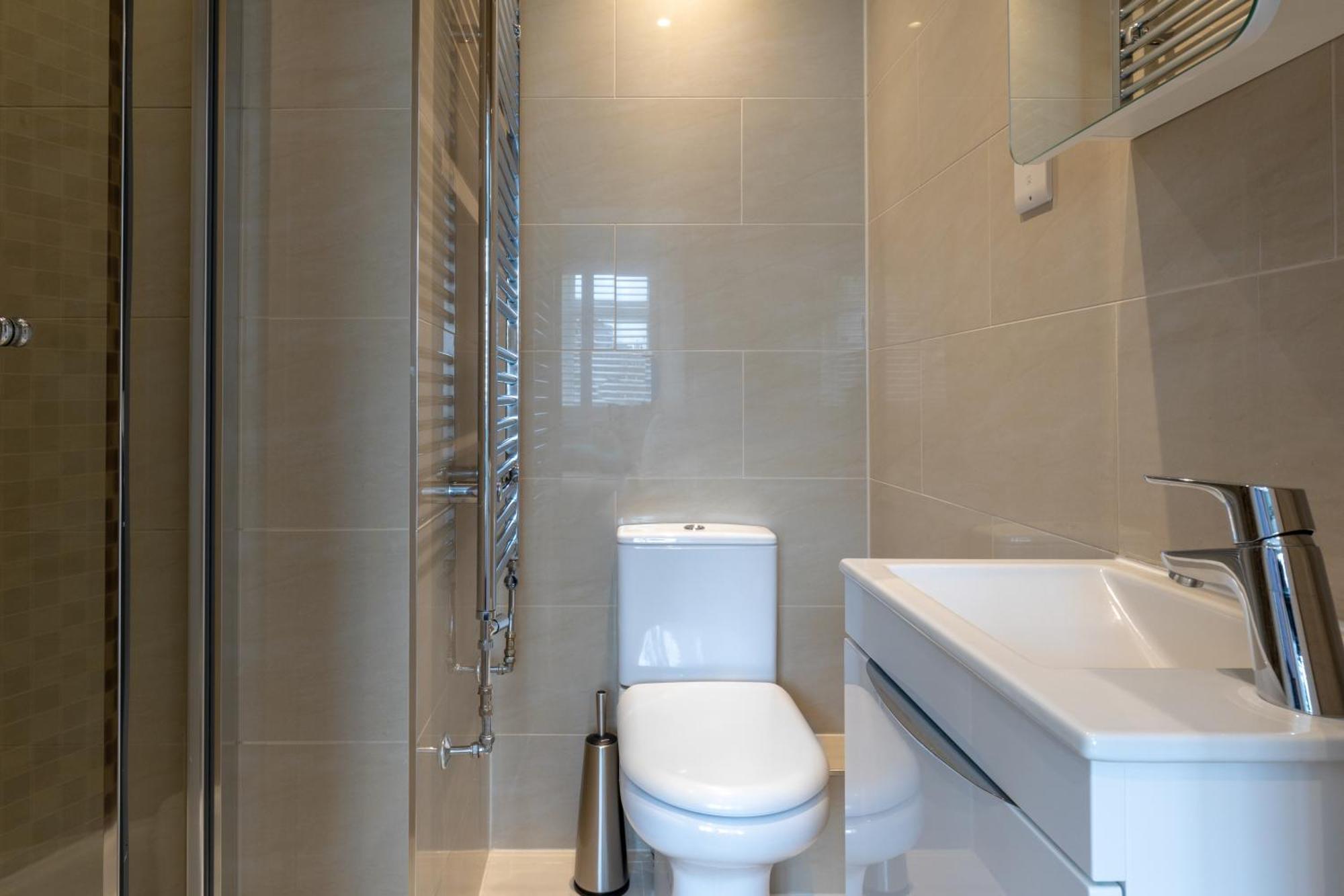 Sw1 Apartment London