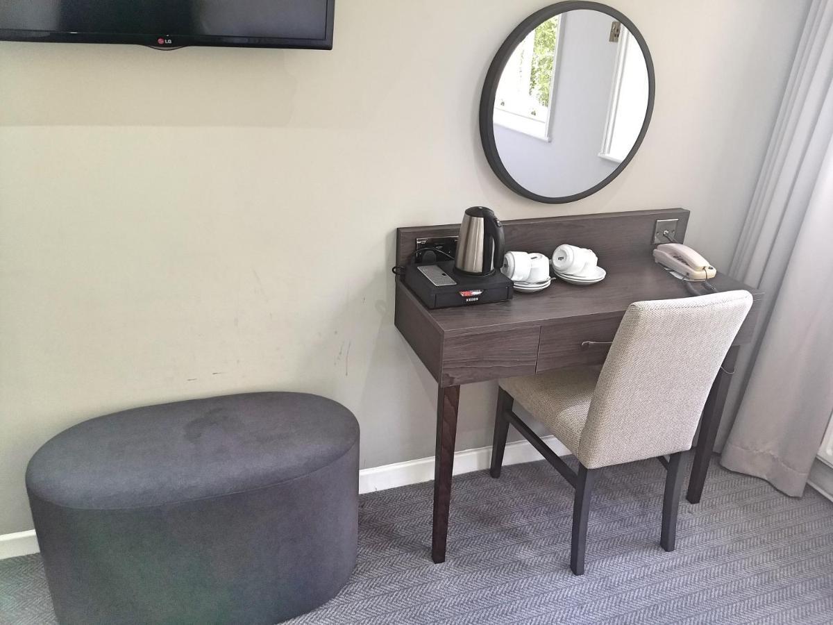 Hotel Garden Court 3*