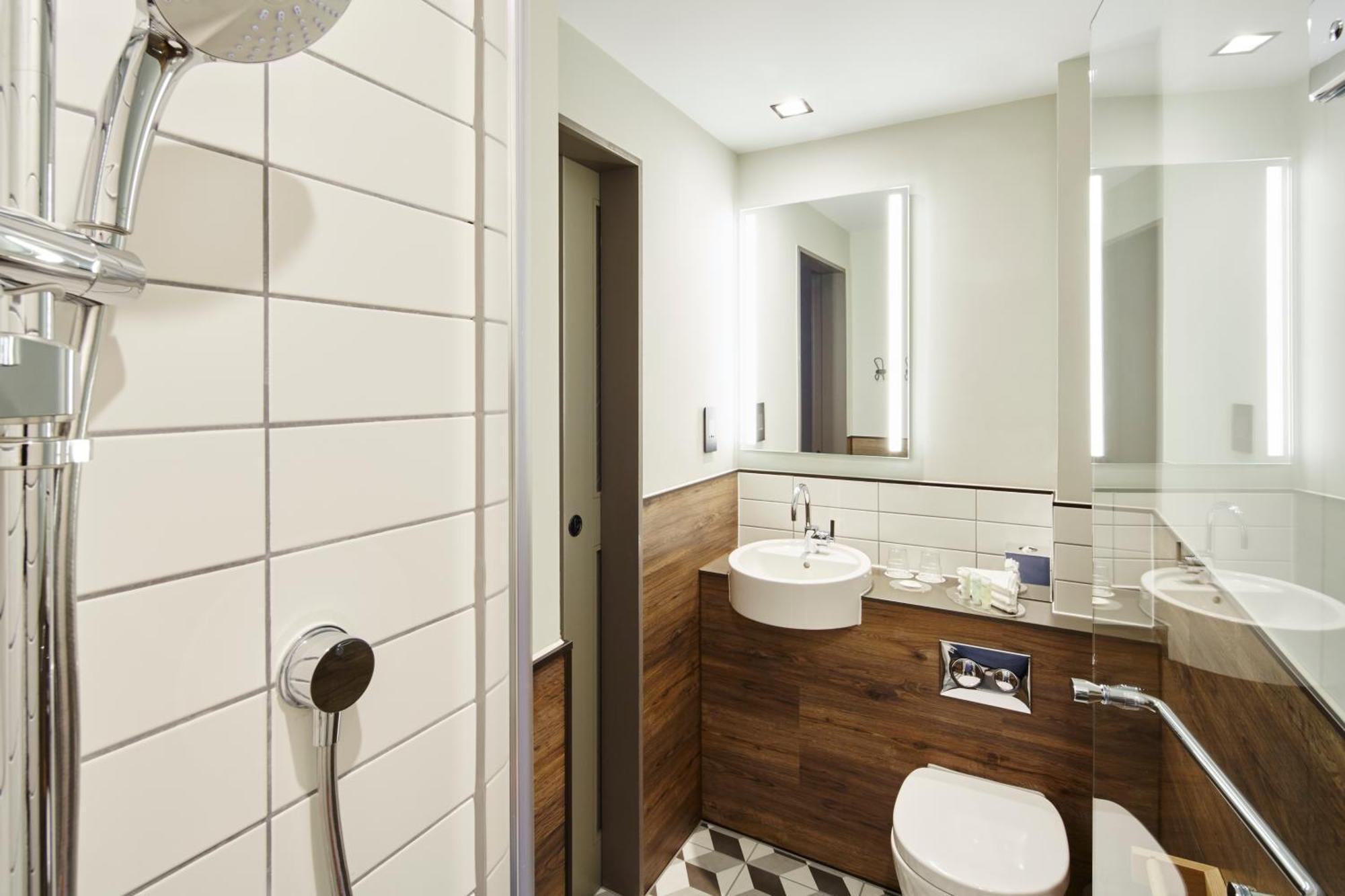 Hotel By Marriott Bridge London