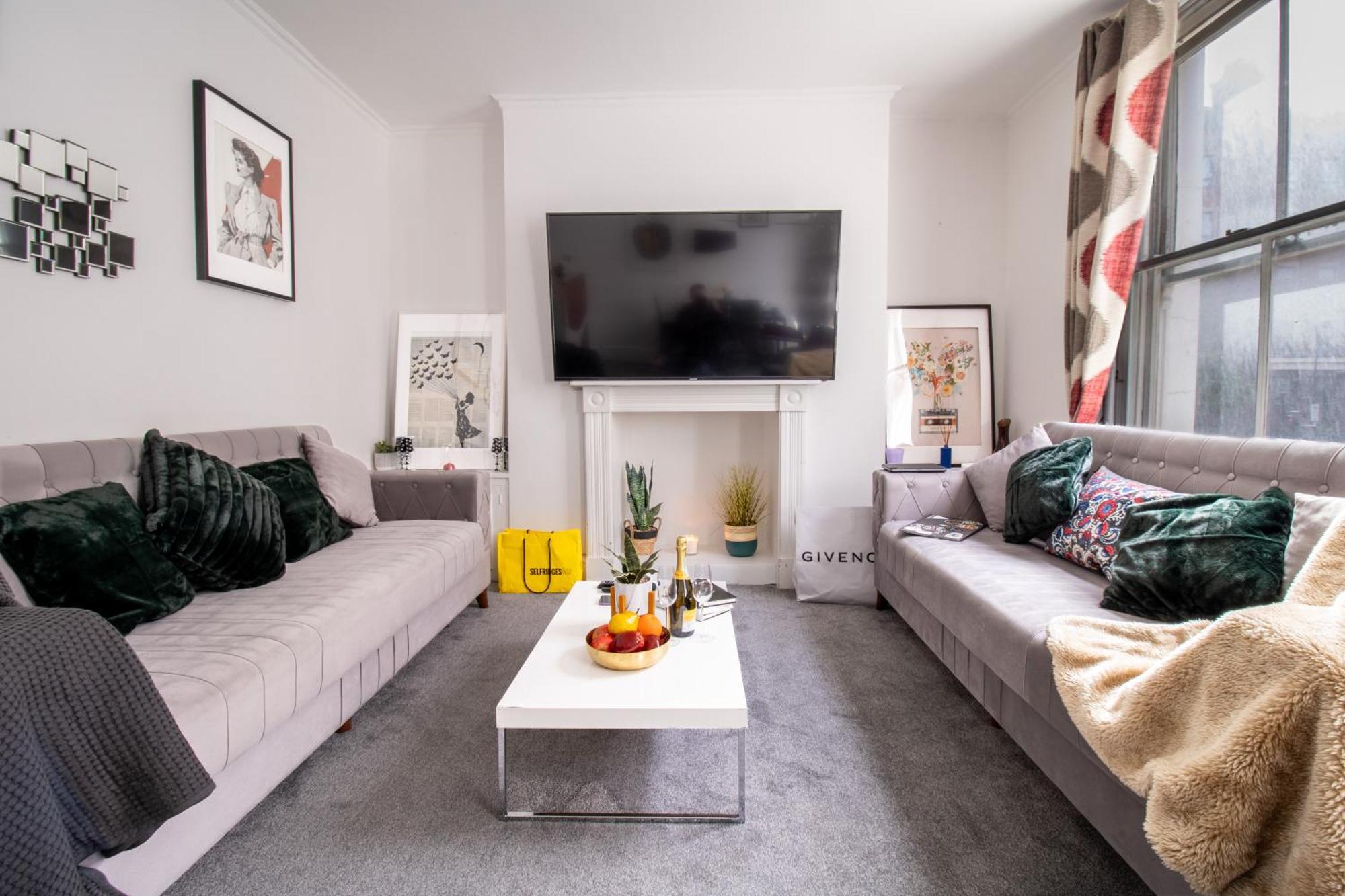 Seymour Place, Hyde Park, Edgware Road Apartment London