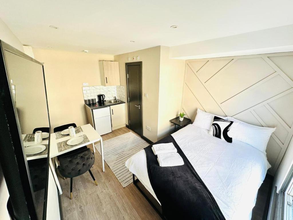 1 Like A Aparthotel