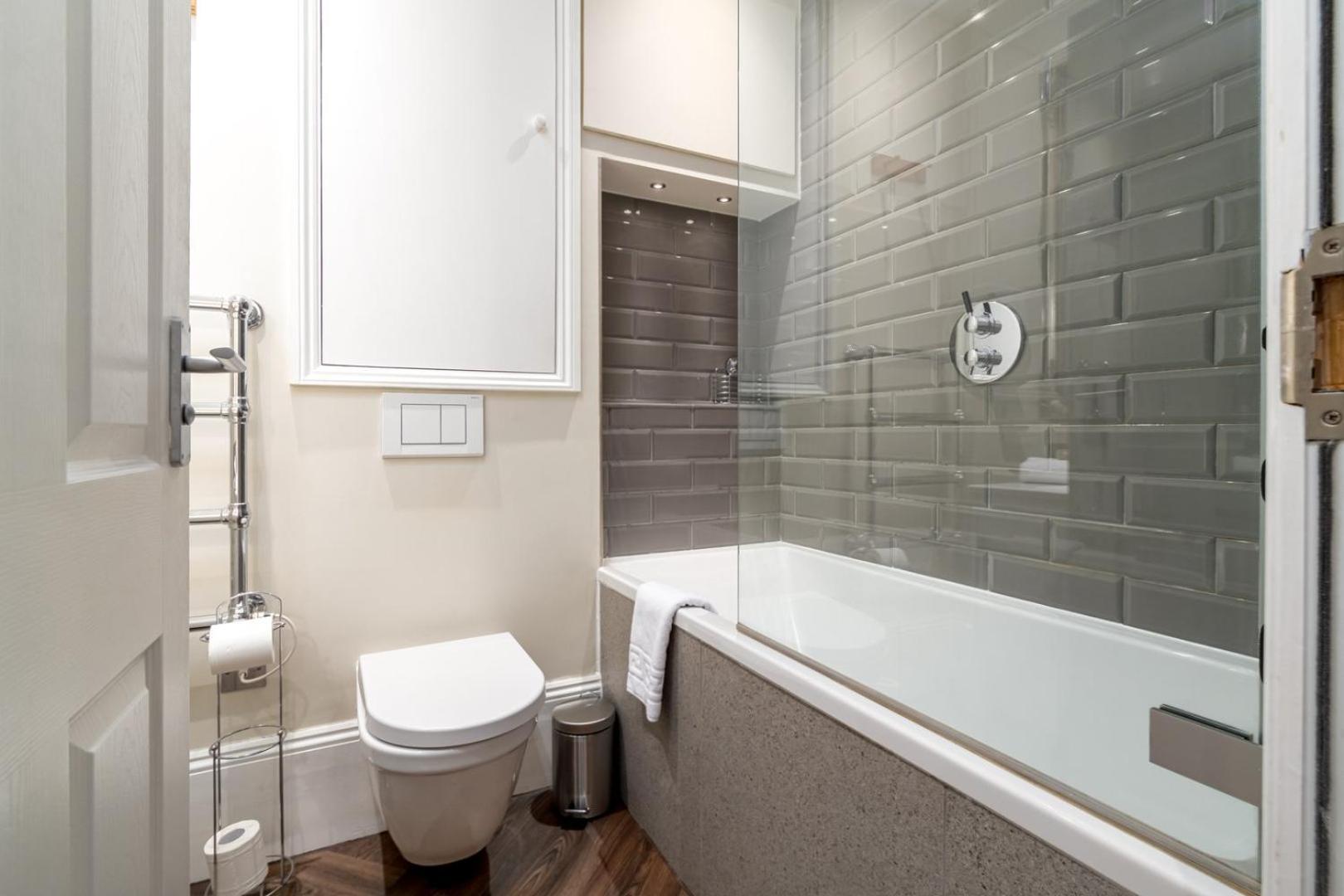 Apartment 1br Gem In The Heart Of Covent Garden With Aircon *