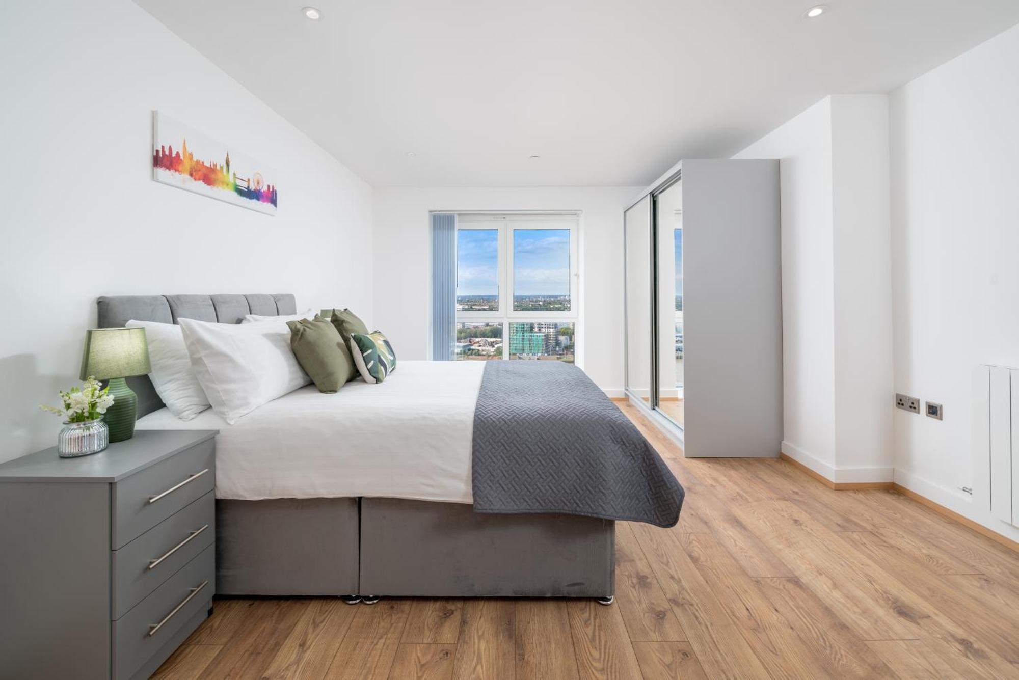 Skyvillion: Riverside With Views Apartment London