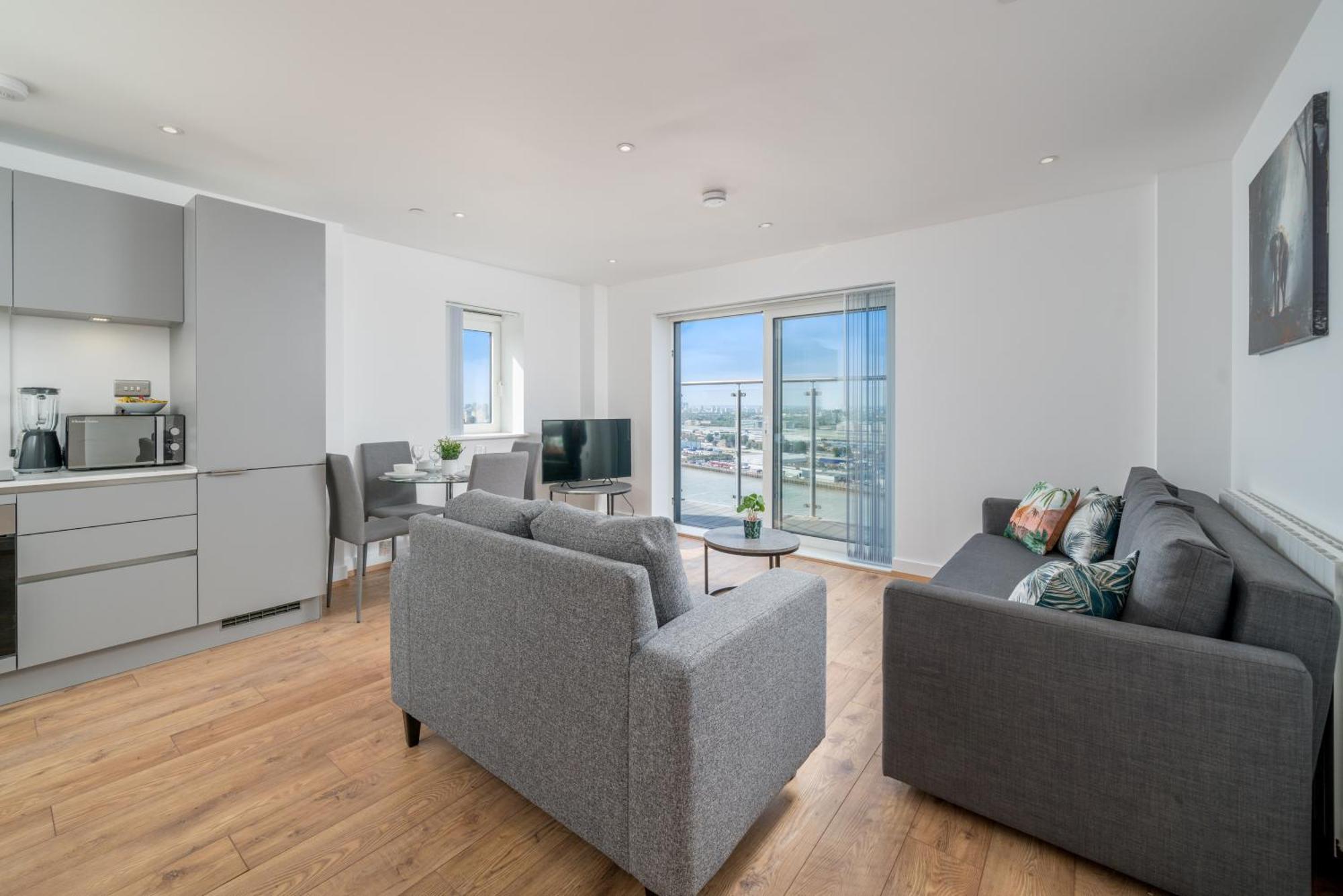 Skyvillion: Riverside With Views * London
