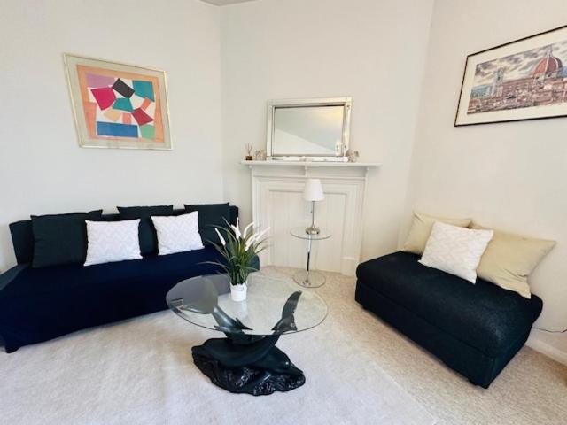 Chelsea Apartment *