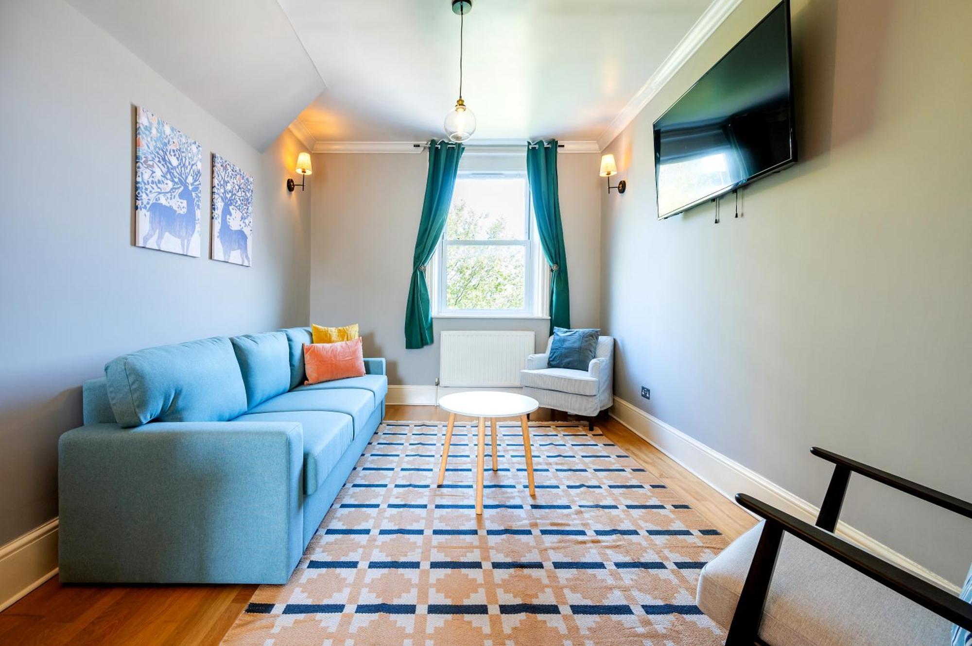 Large 1 Bedroom In Center Of * London
